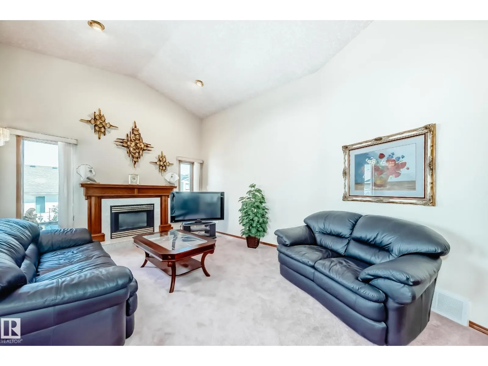 16135 56 ST NW