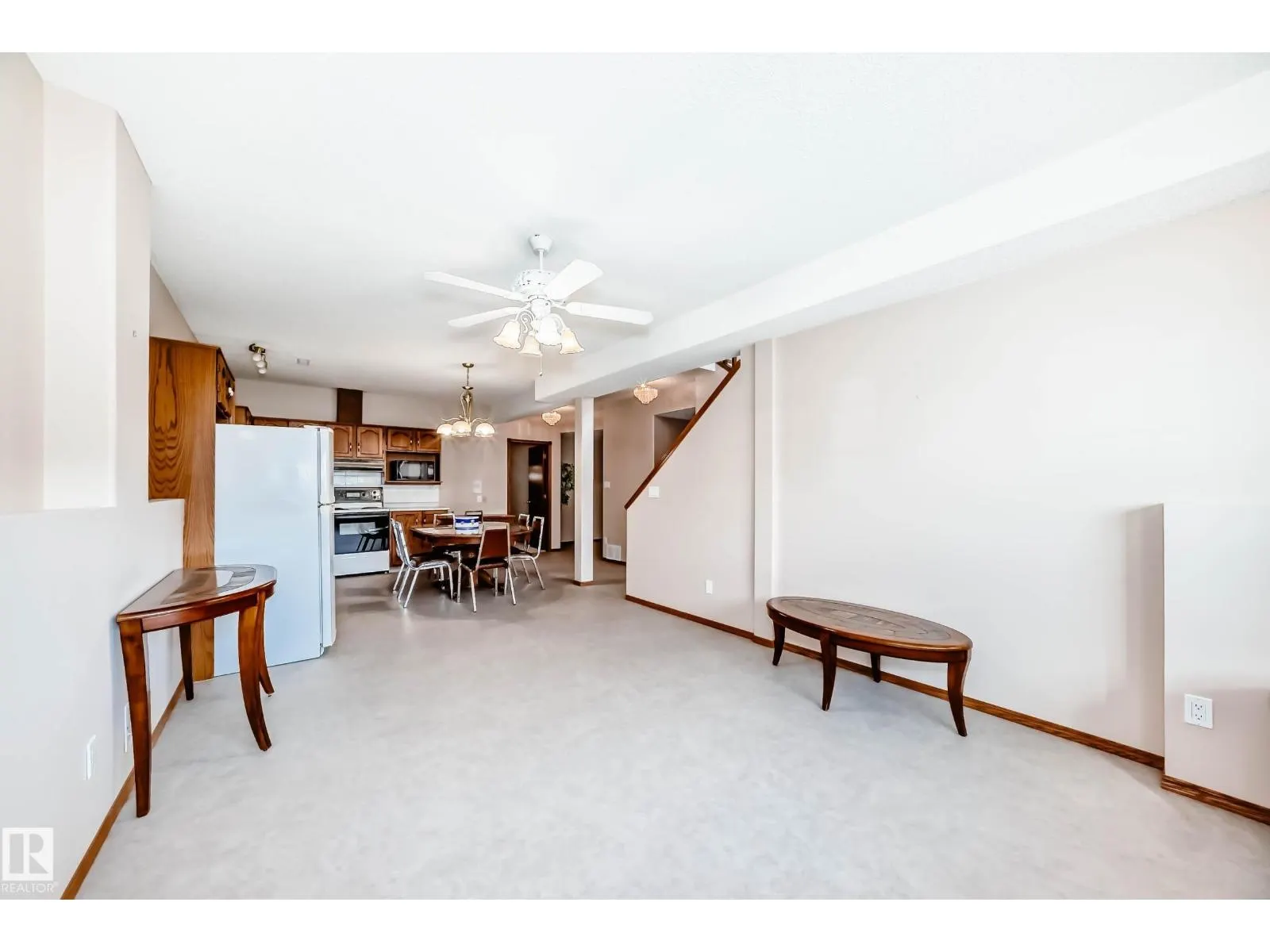 16135 56 ST NW