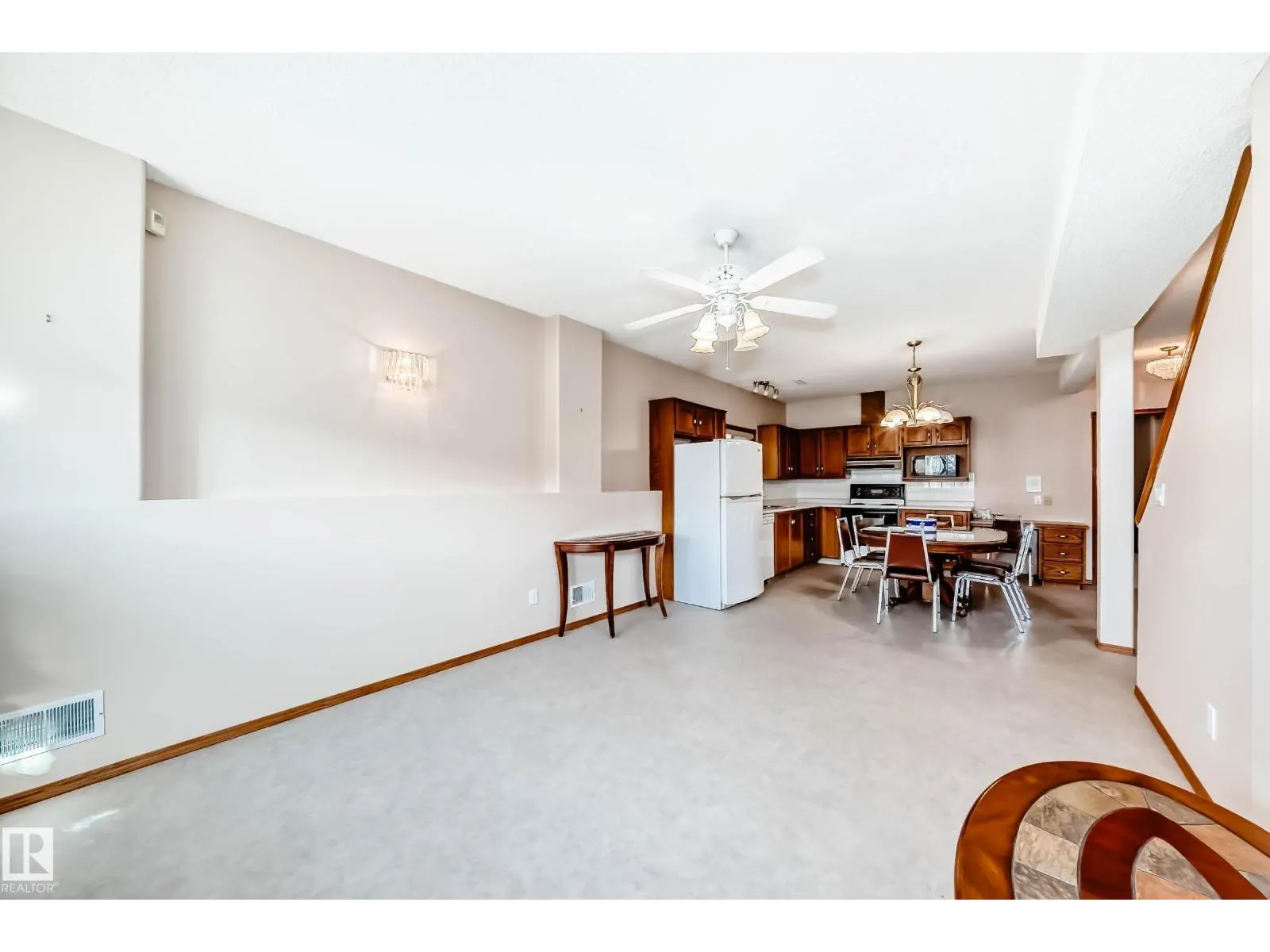 16135 56 ST NW