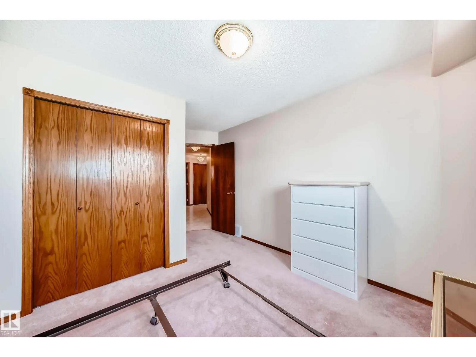 16135 56 ST NW