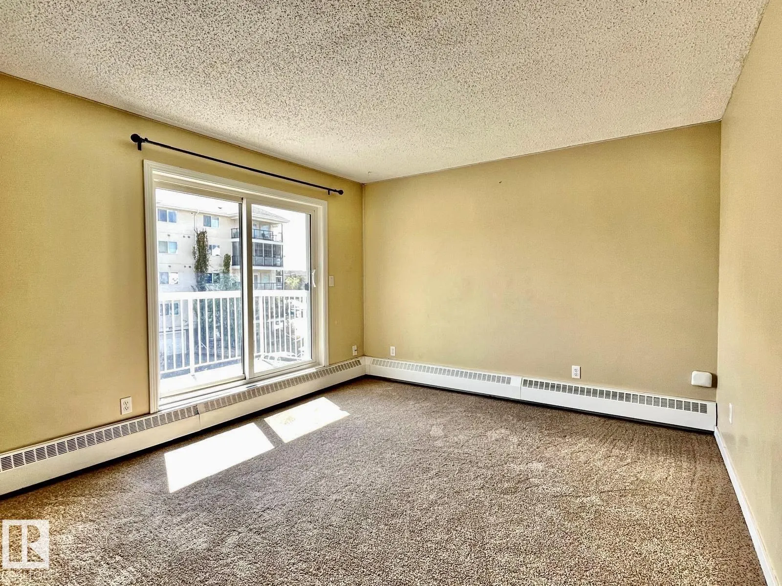 316 5005 31 AV NW NW
