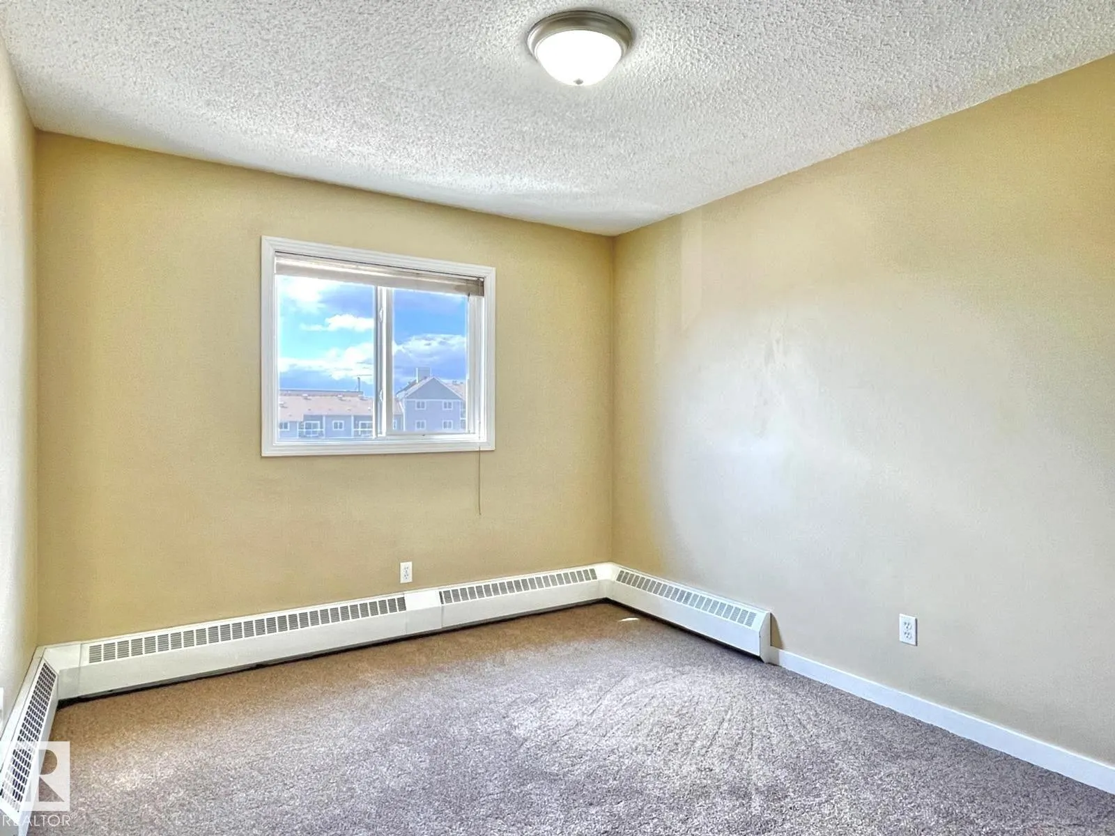 316 5005 31 AV NW NW