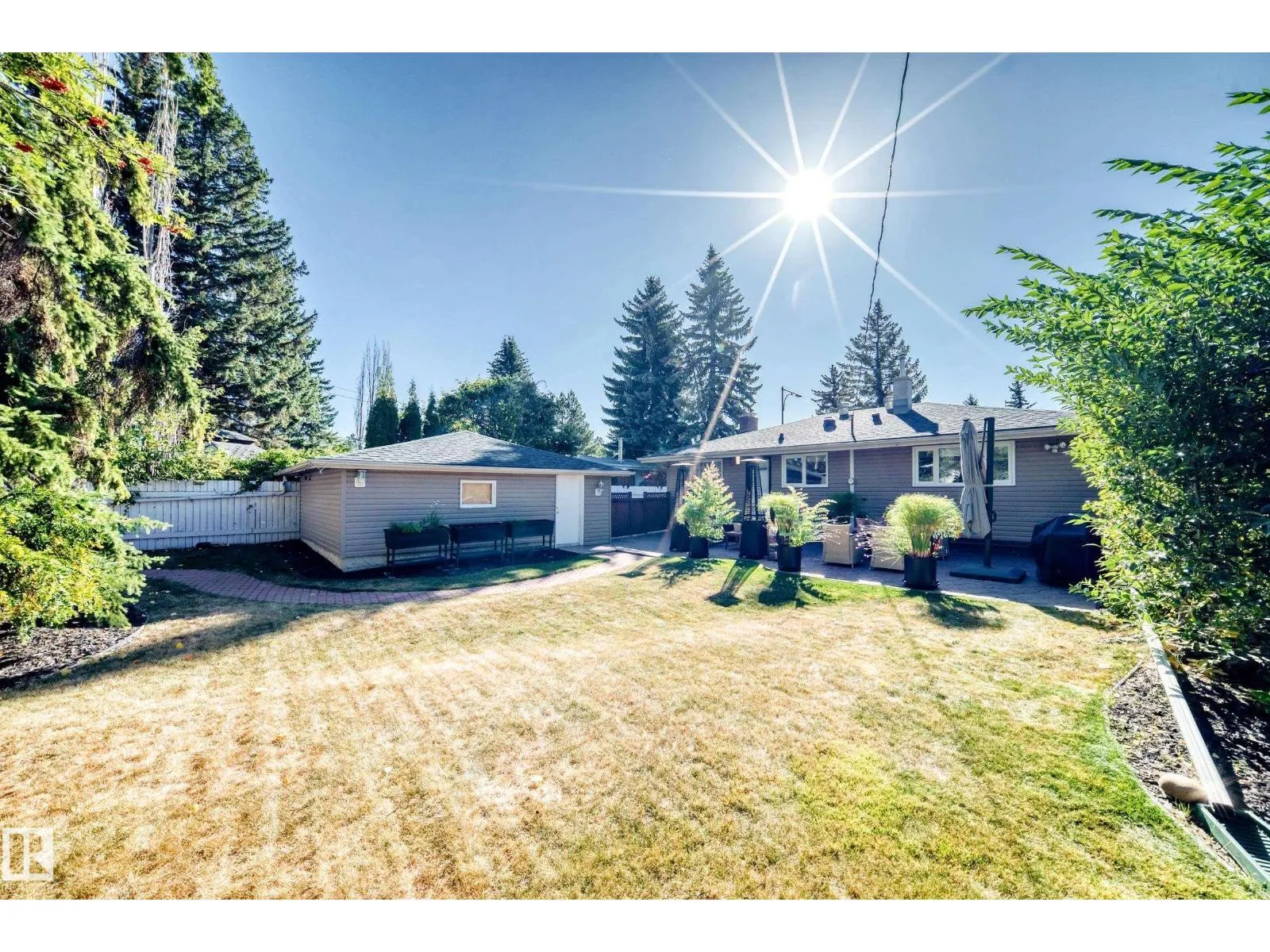 14608 80 AV NW NW