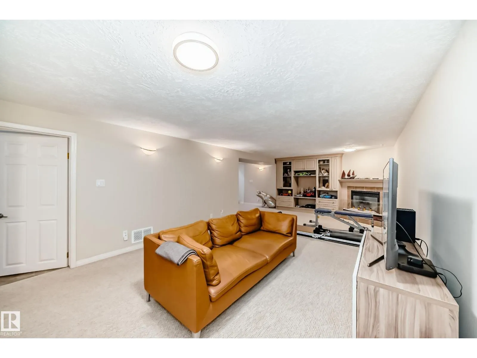 14608 80 AV NW NW