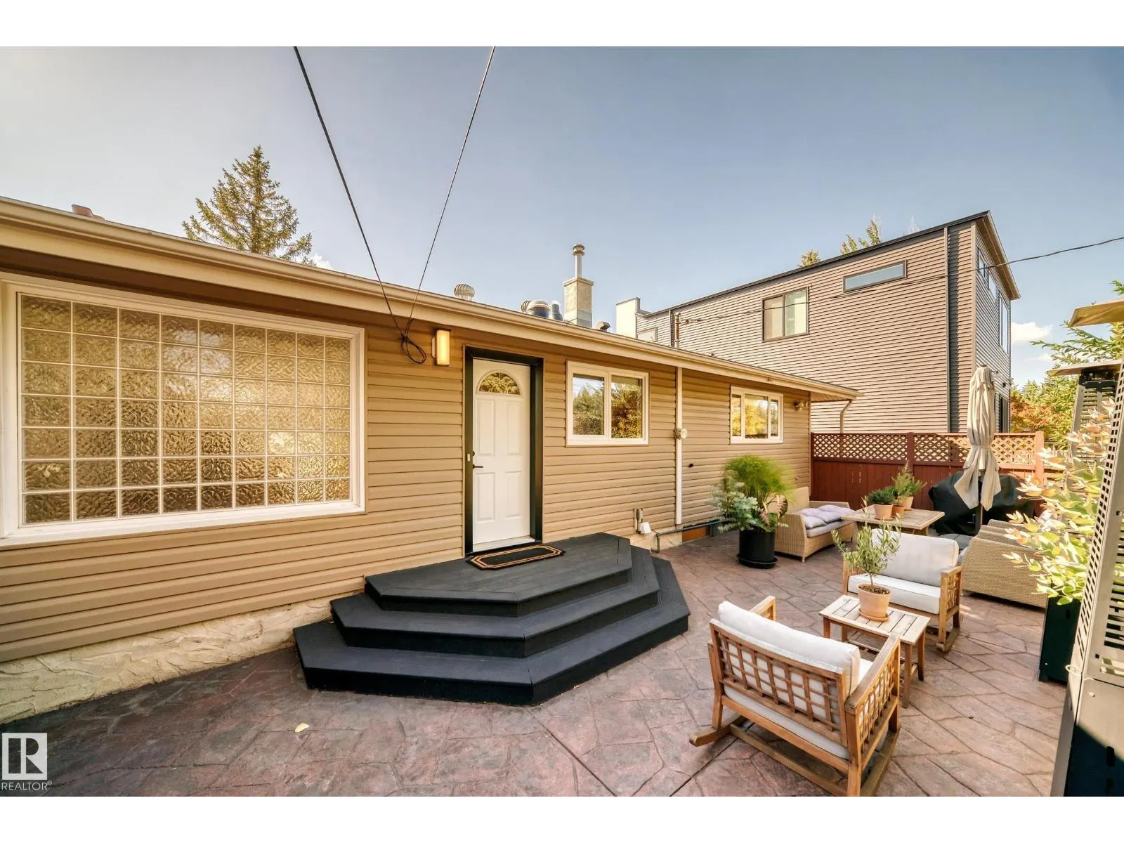 14608 80 AV NW NW