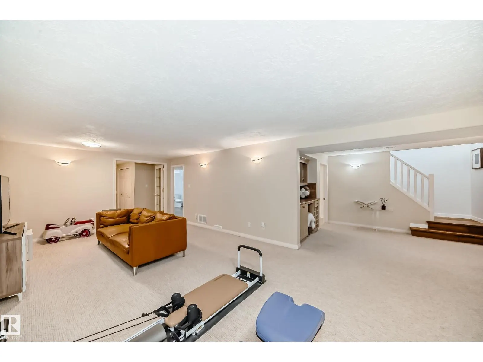 14608 80 AV NW NW