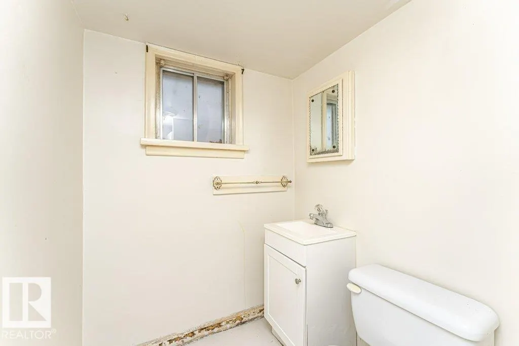 10012 96A AV