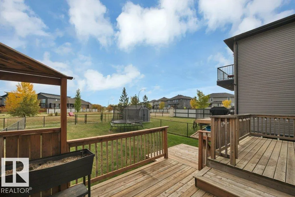198 MEADOWVIEW DR