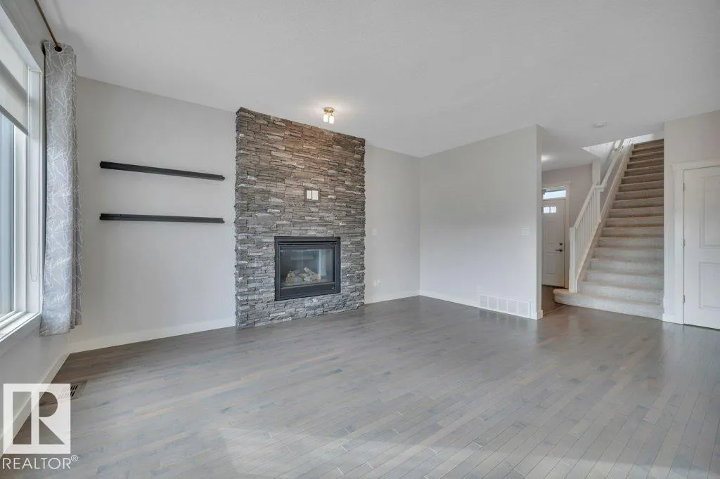 198 MEADOWVIEW DR