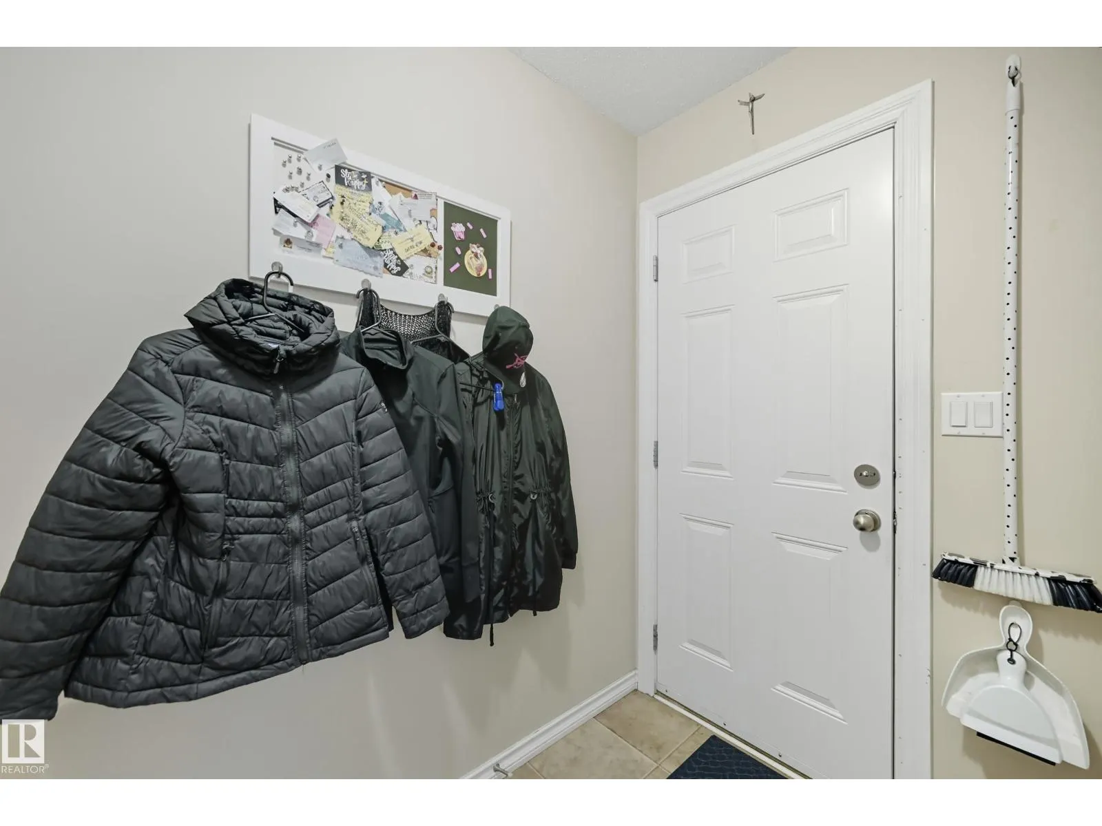 11236 84 ST NW