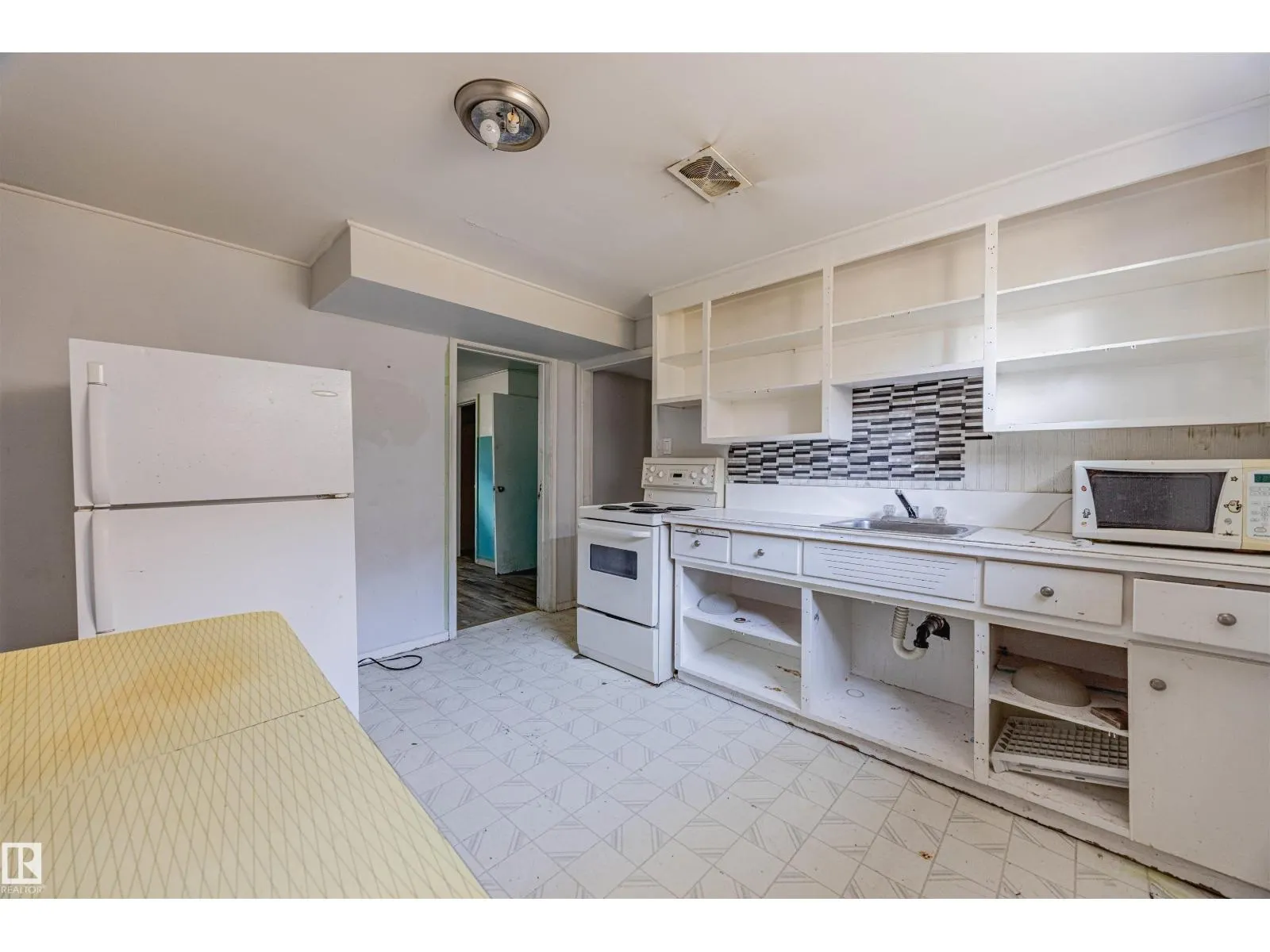 11715 139 ST NW