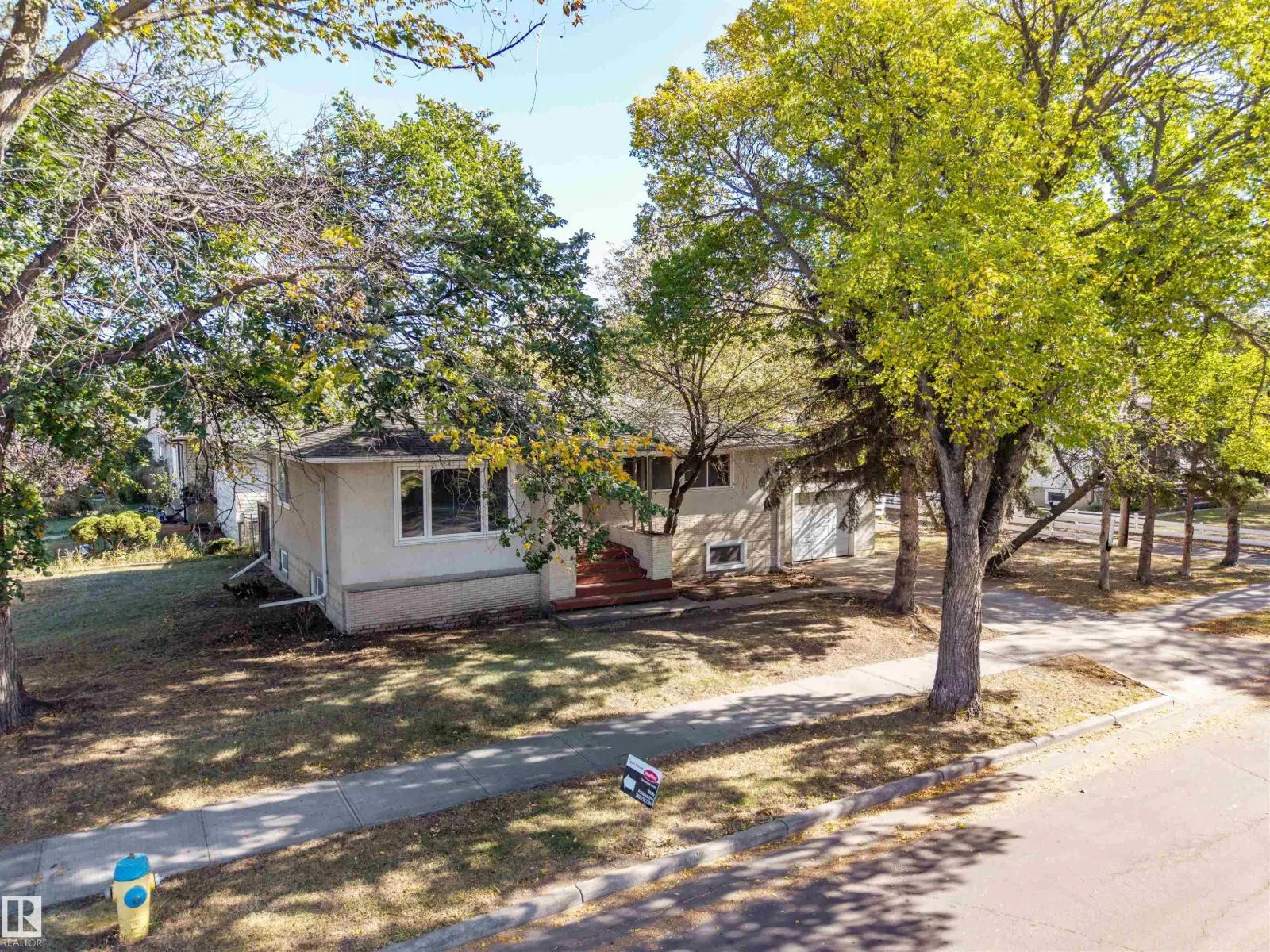 11715 139 ST NW