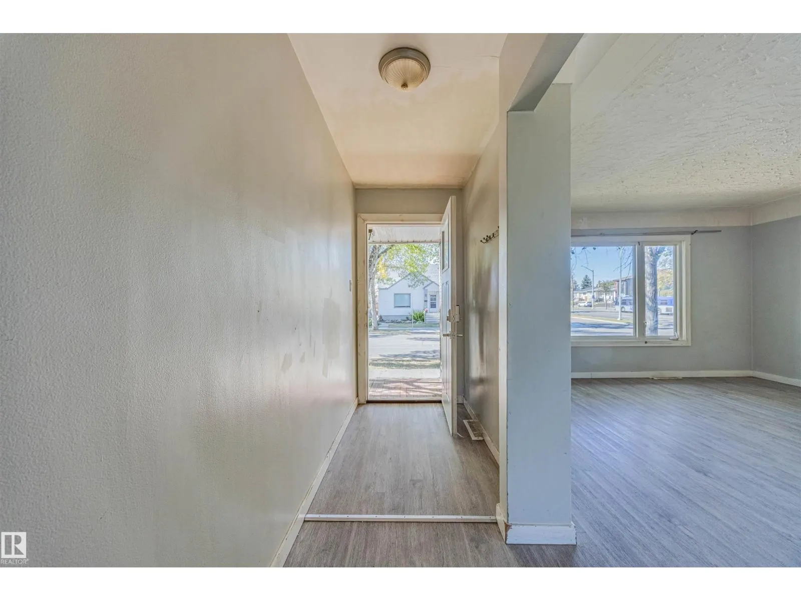 11715 139 ST NW