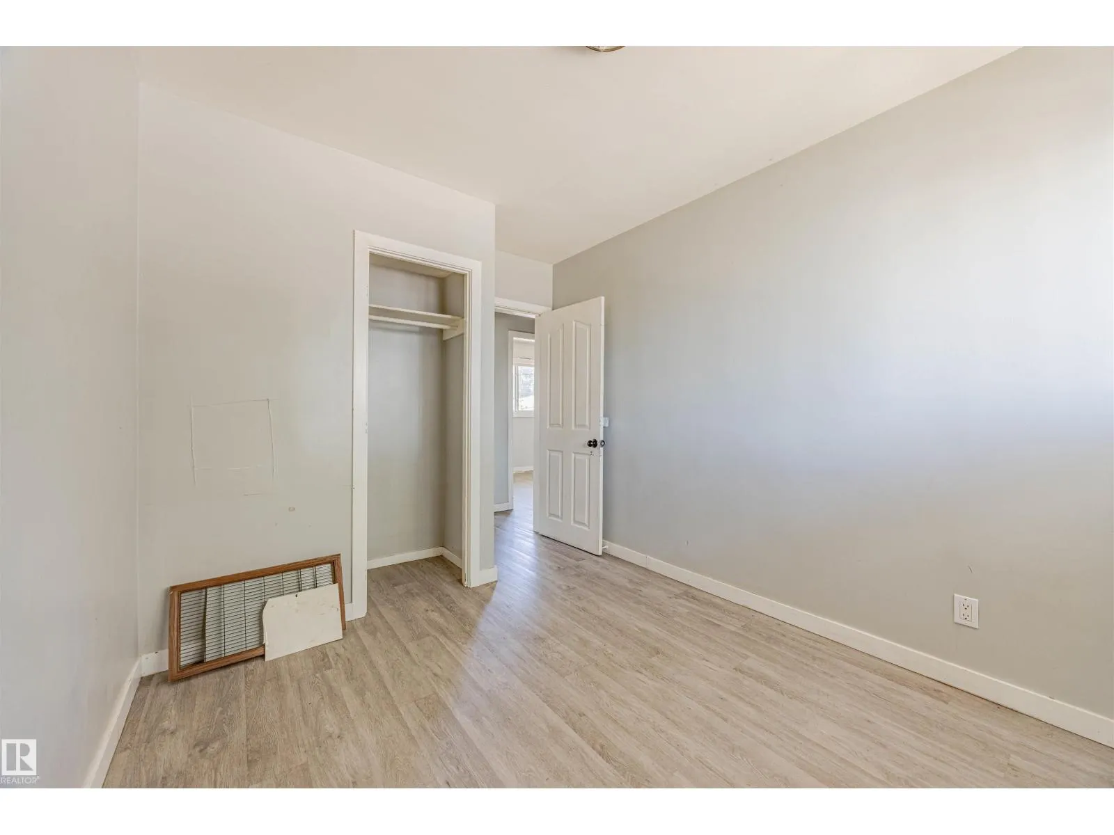 11715 139 ST NW