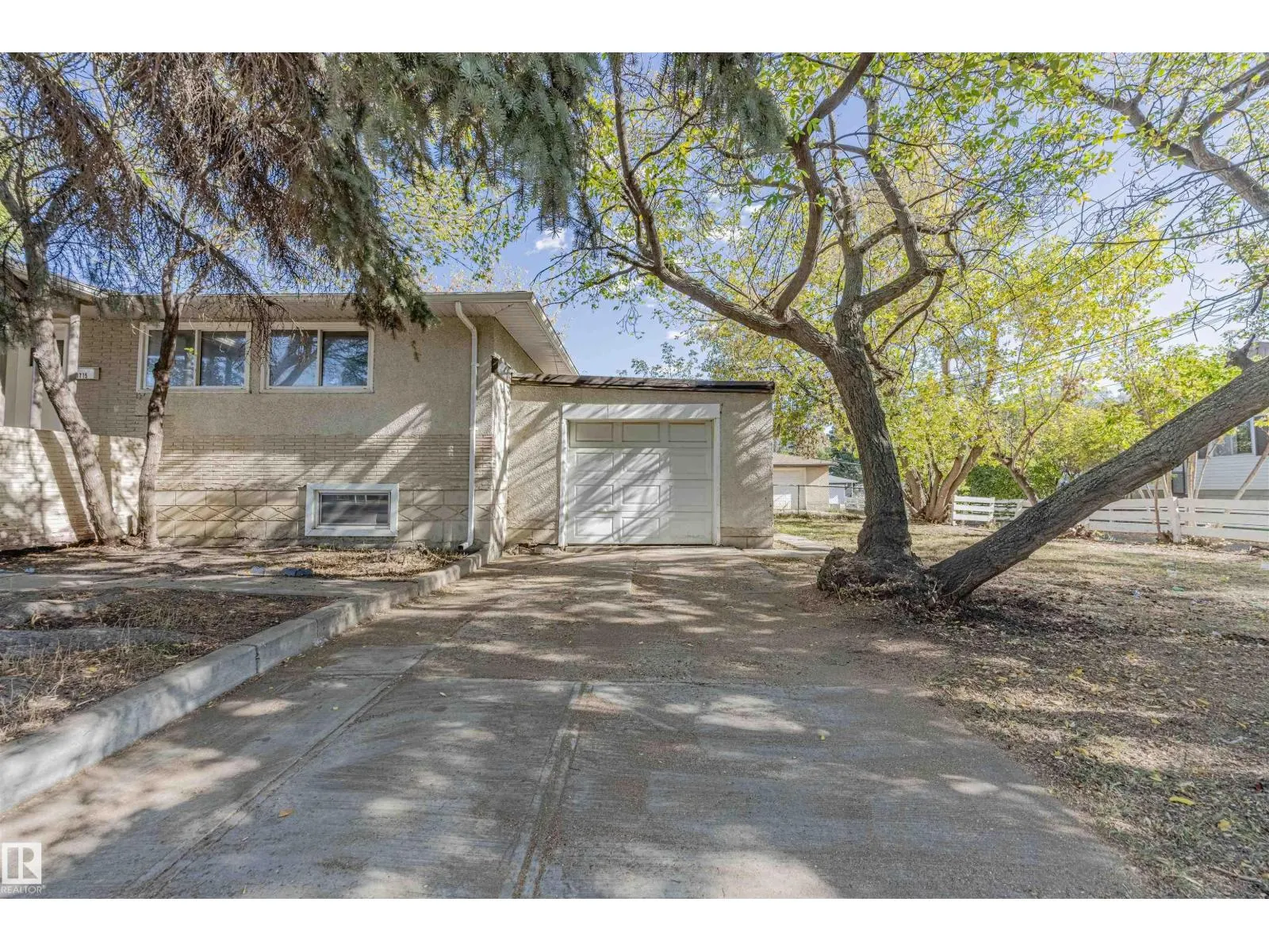 11715 139 ST NW
