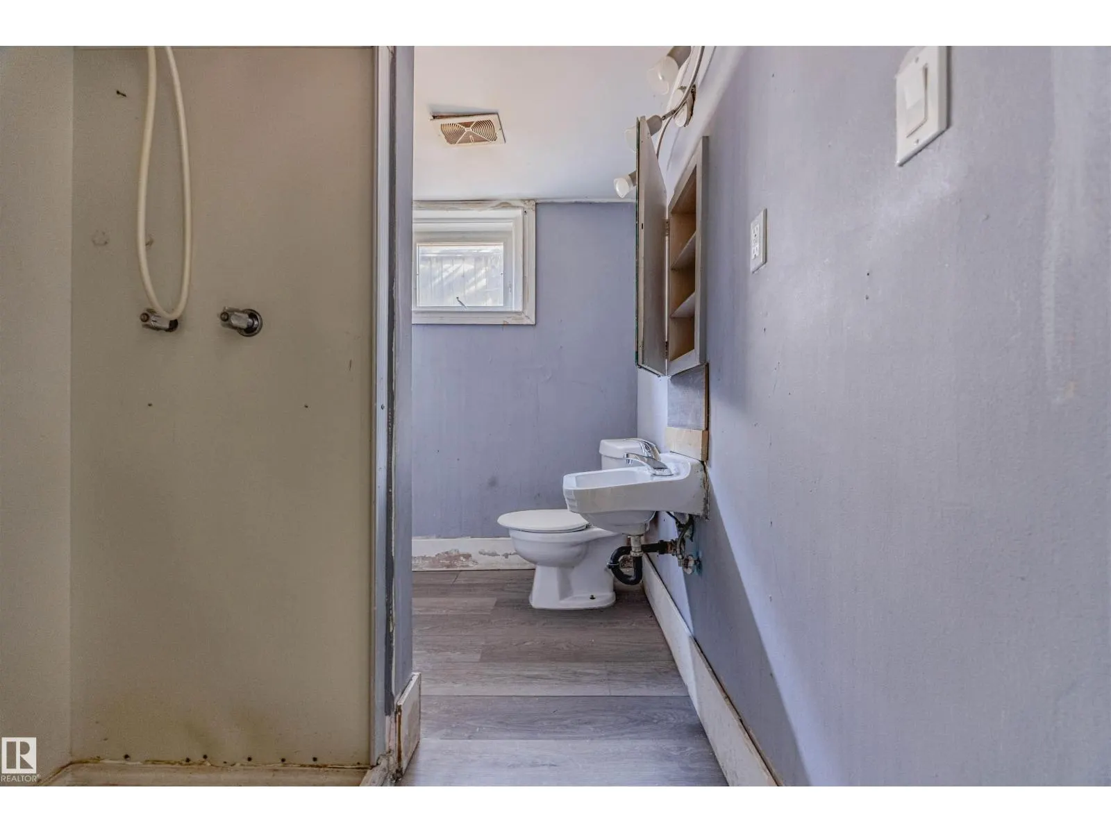 11715 139 ST NW