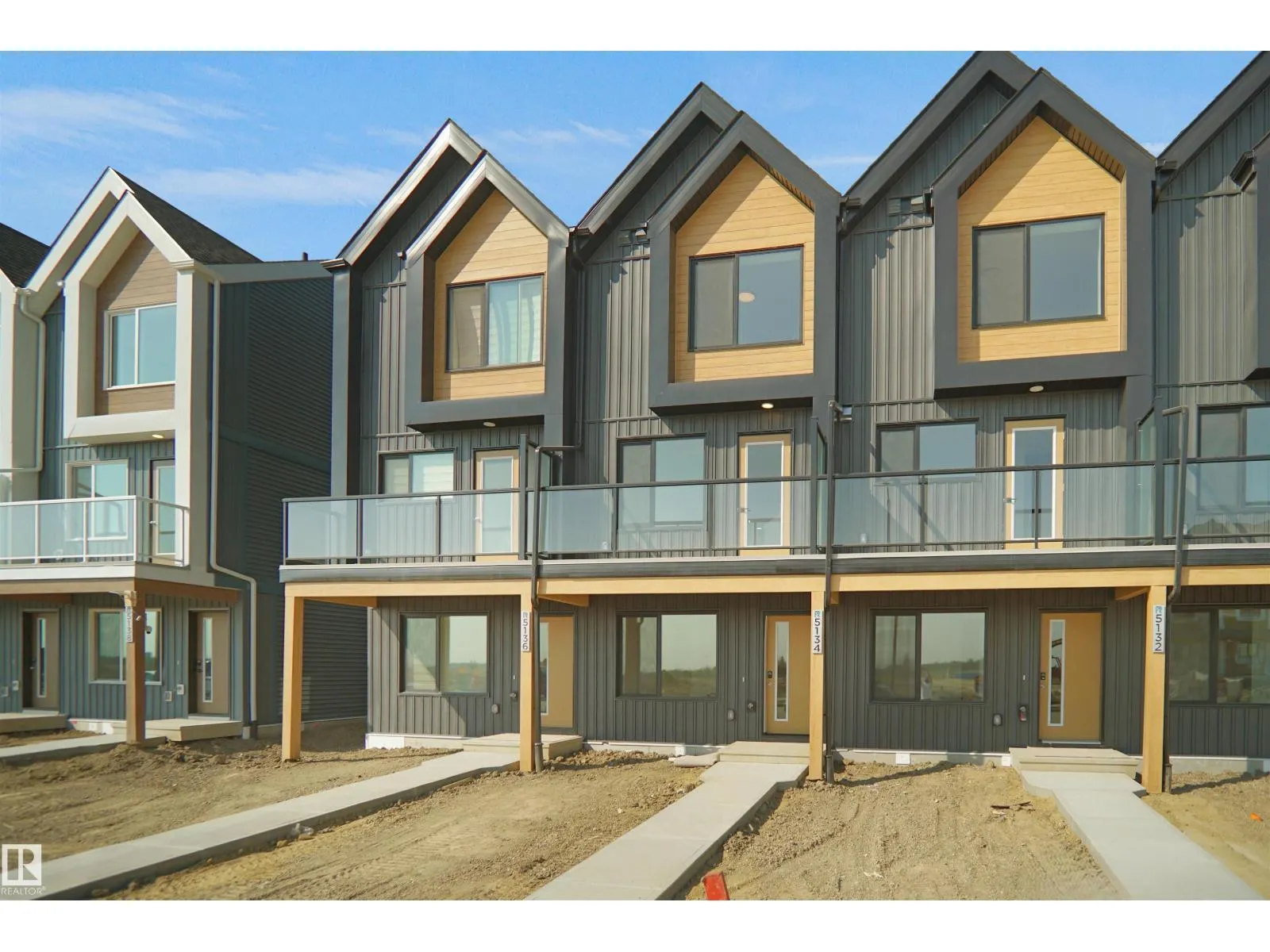 5142 RIVER'S EDGE WY NW