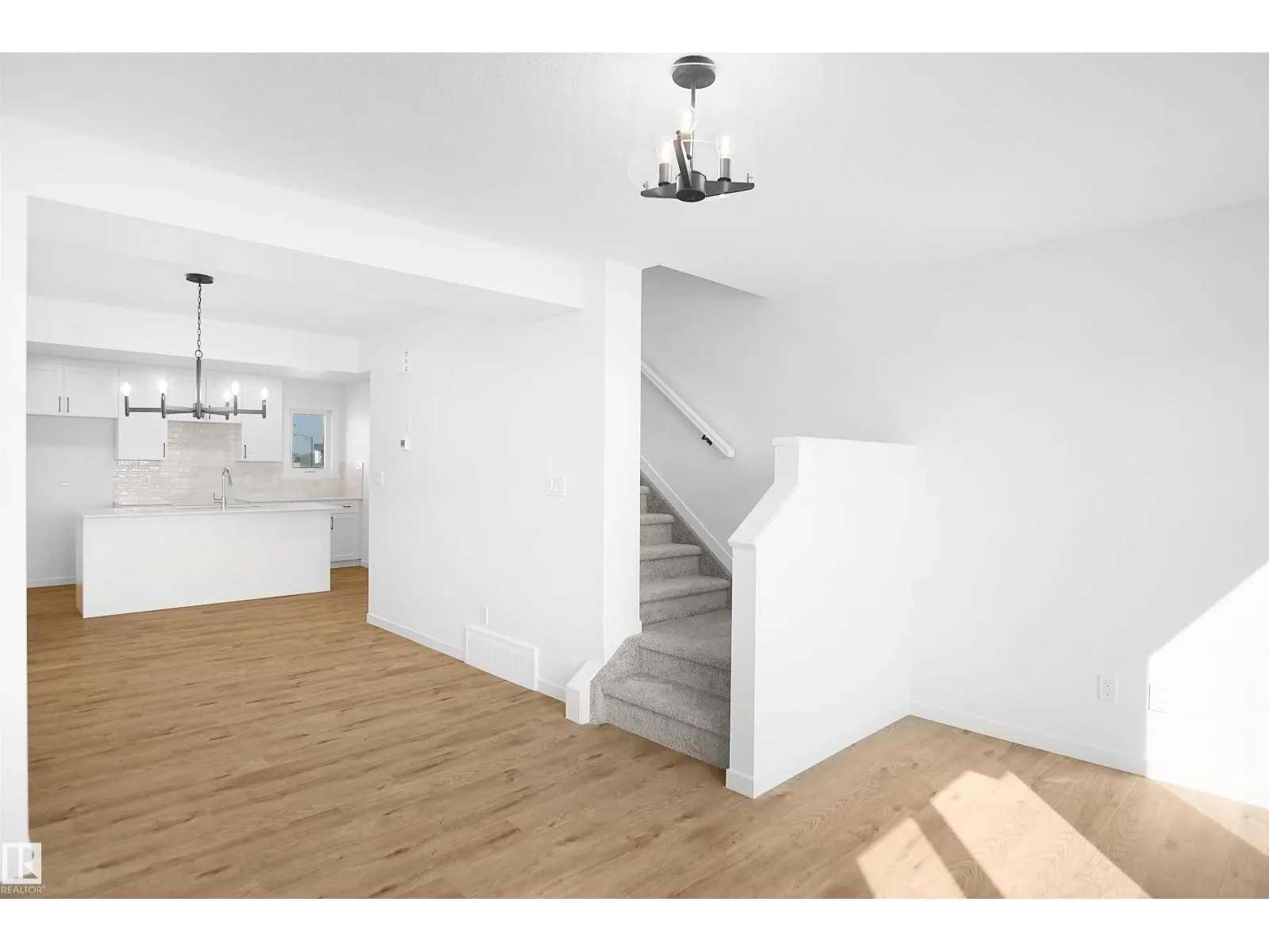 5142 RIVER'S EDGE WY NW