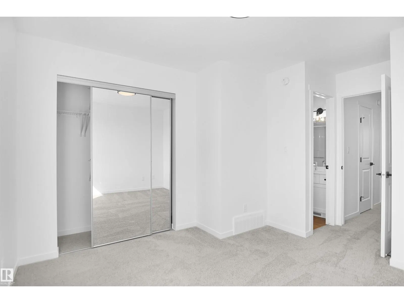 5142 RIVER'S EDGE WY NW
