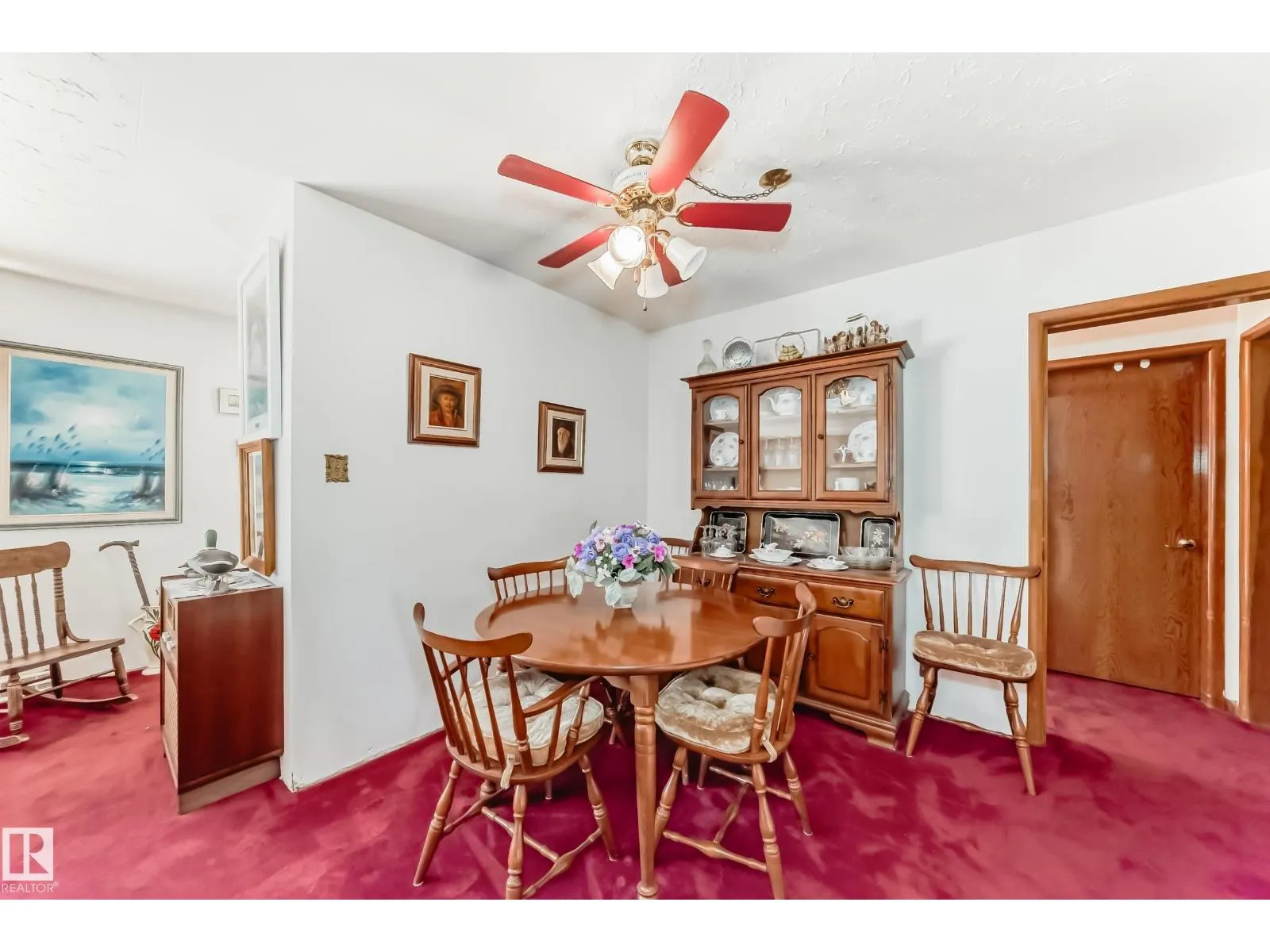 15906 92A AV NW