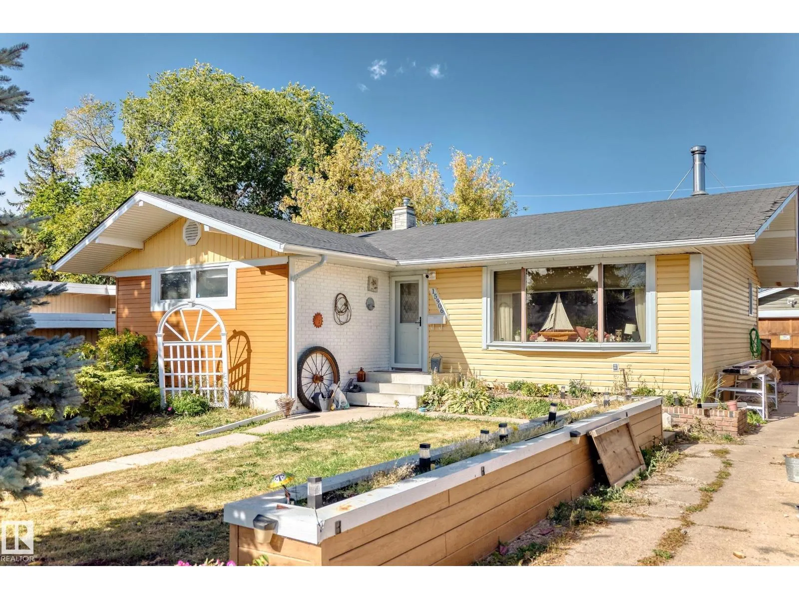 15906 92A AV NW