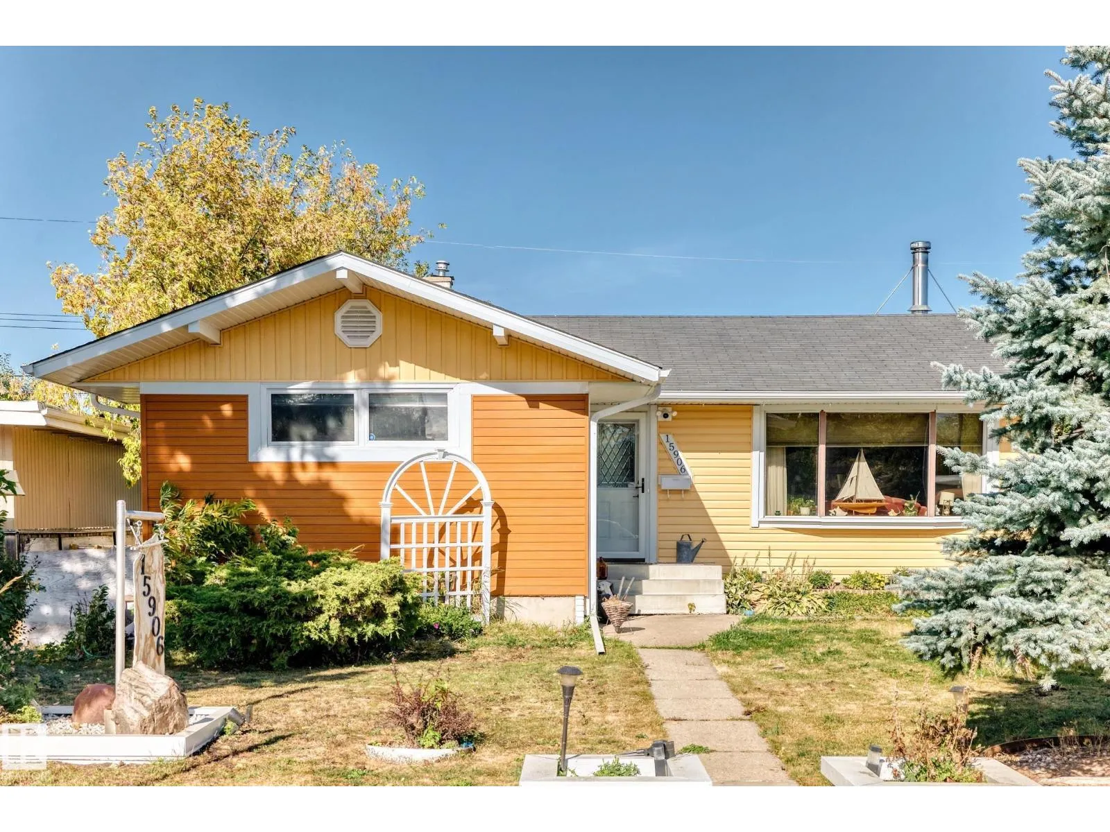 15906 92A AV NW