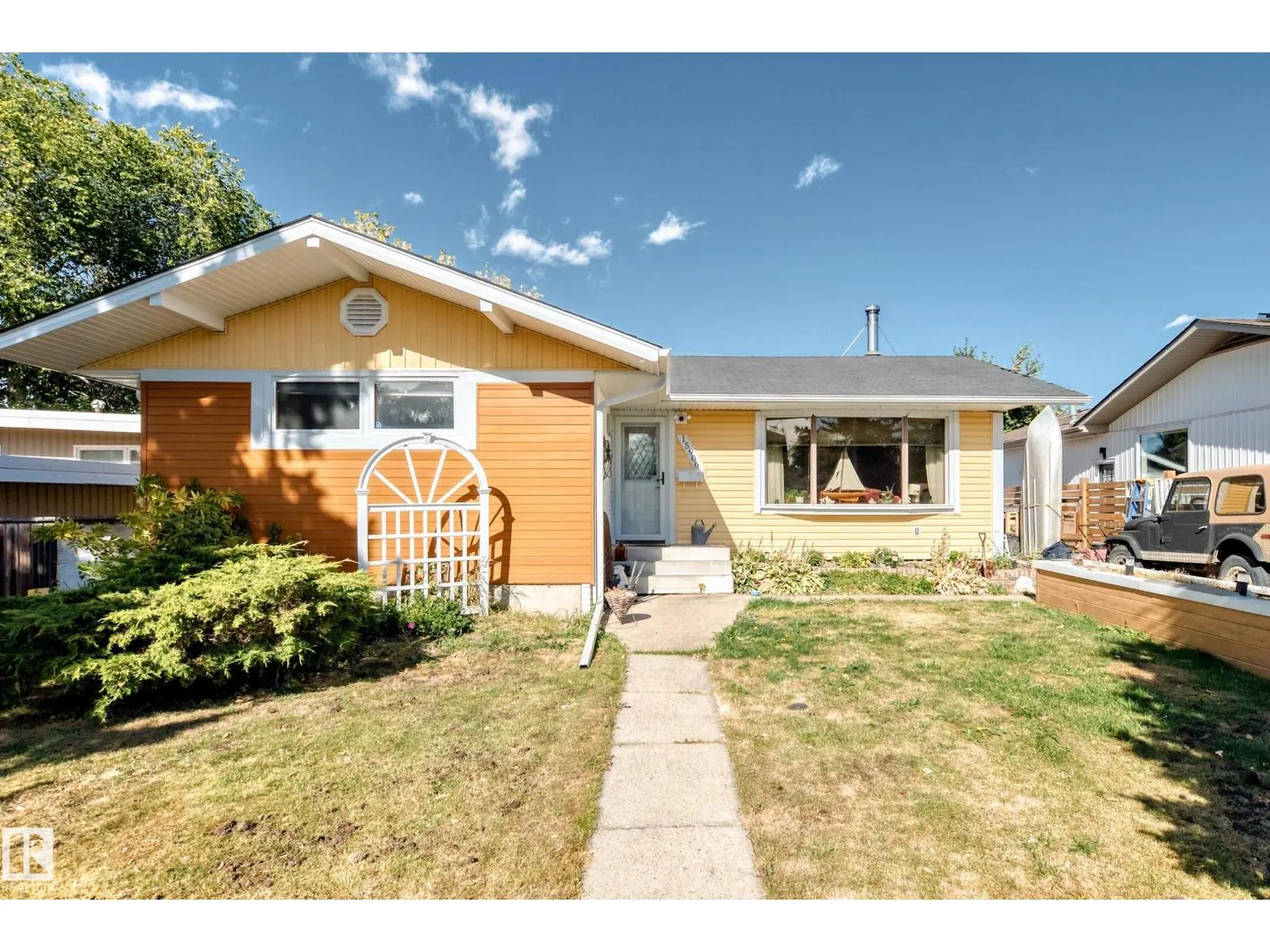15906 92A AV NW