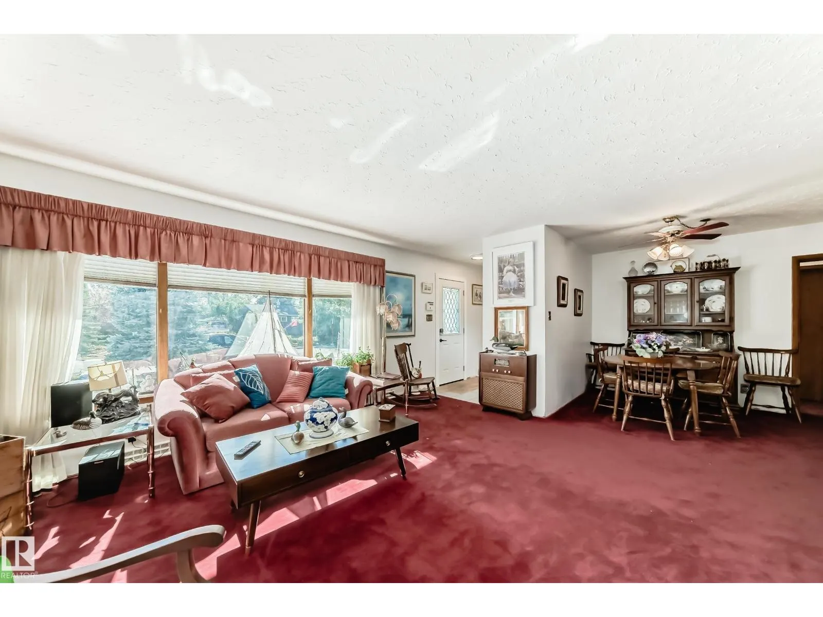 15906 92A AV NW