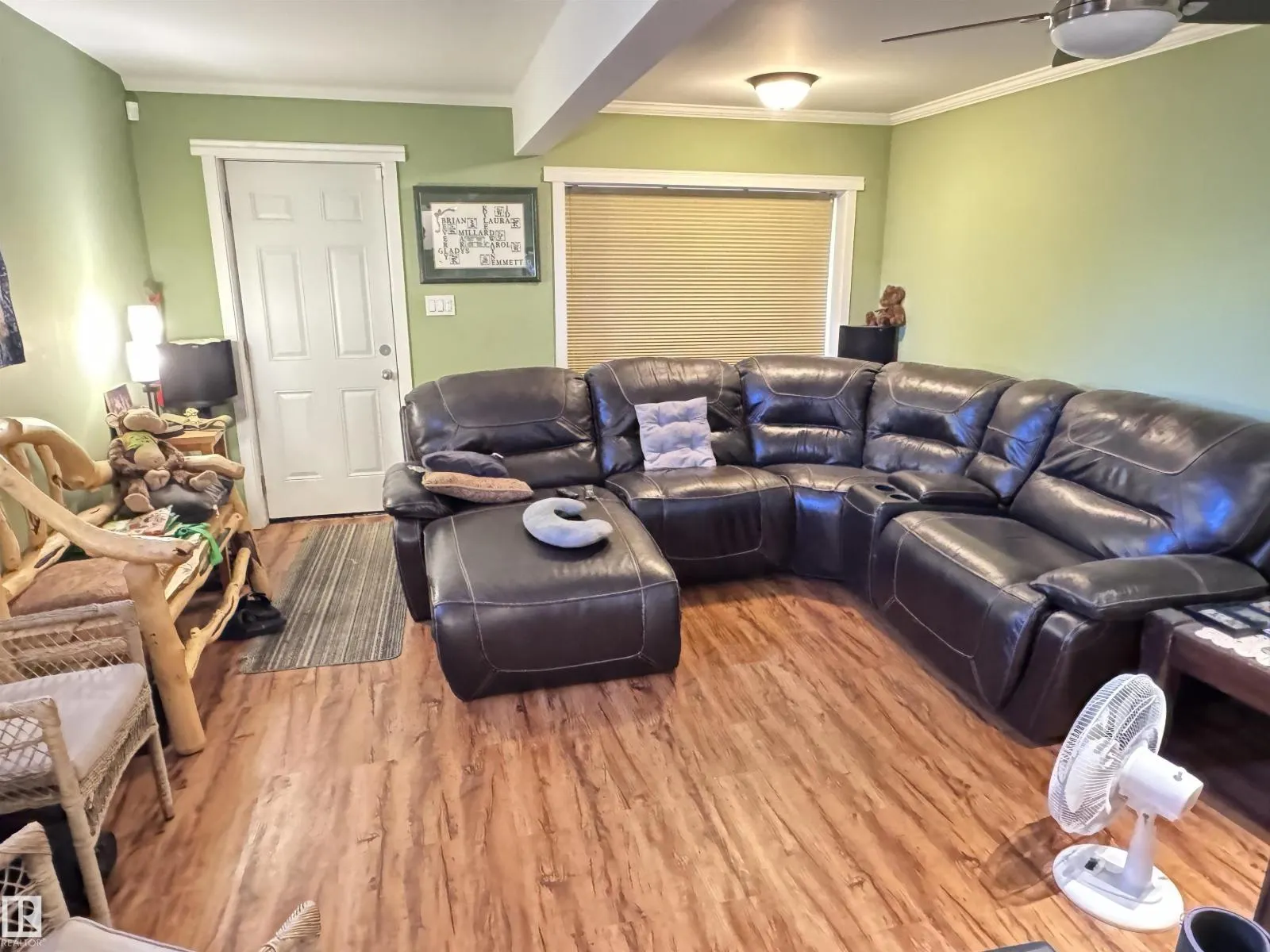 9840 107 ST