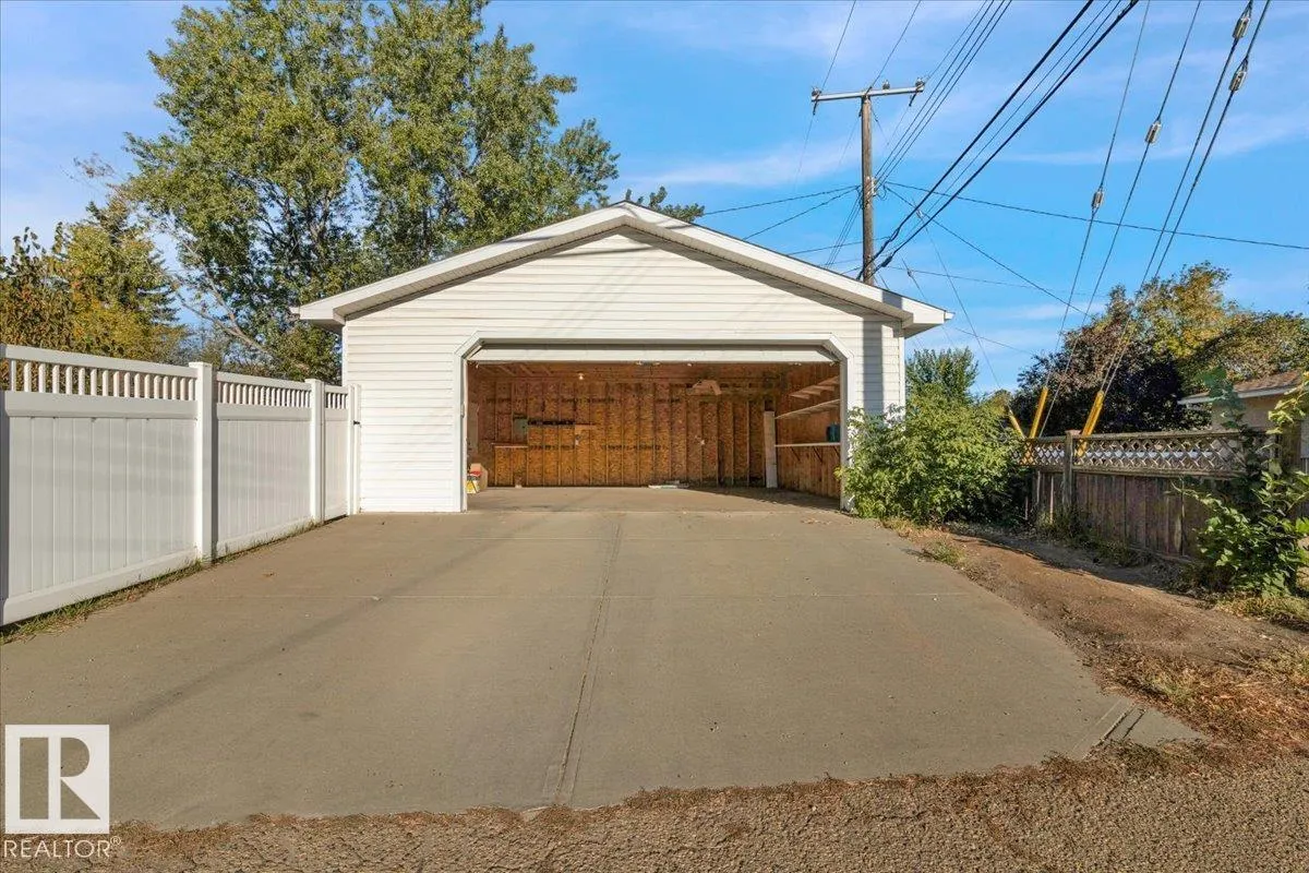 10403 62 ST NW