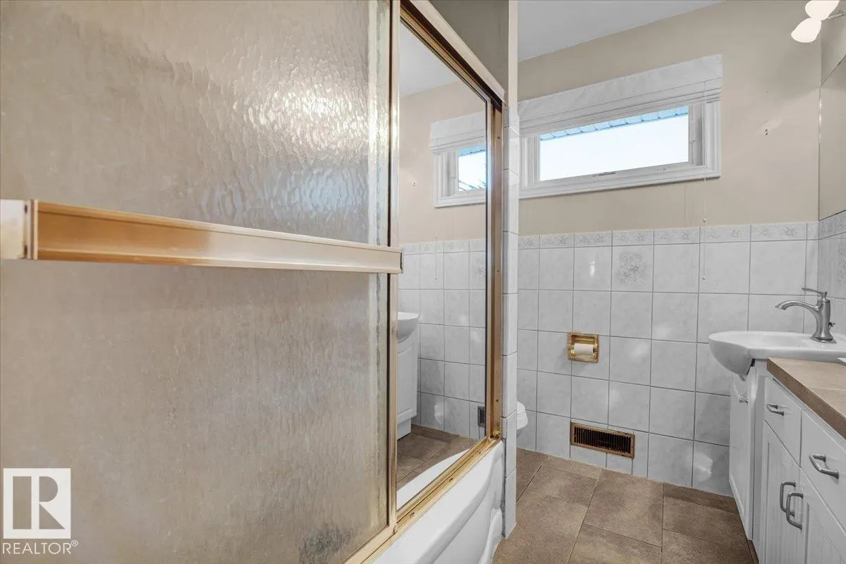 10403 62 ST NW