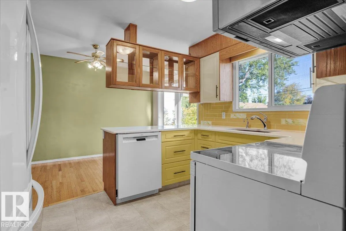 10403 62 ST NW