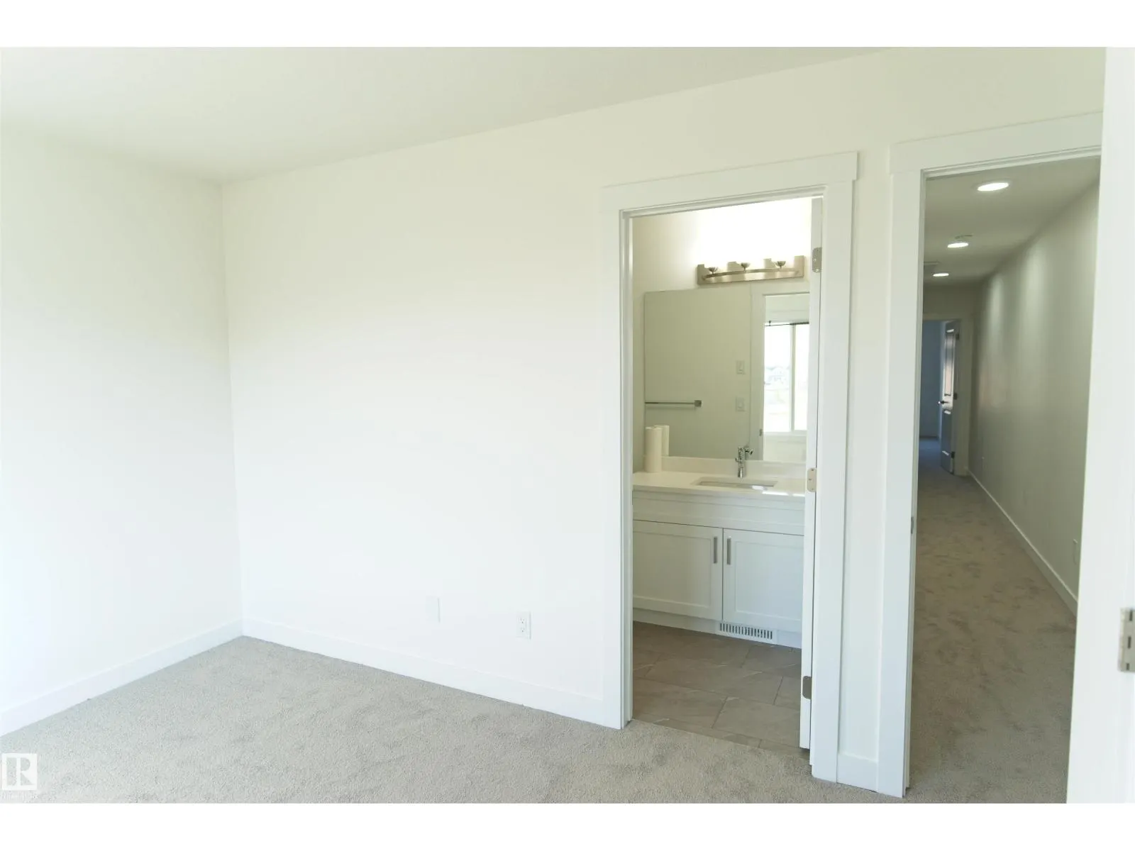#21 2710 66 St SW SW