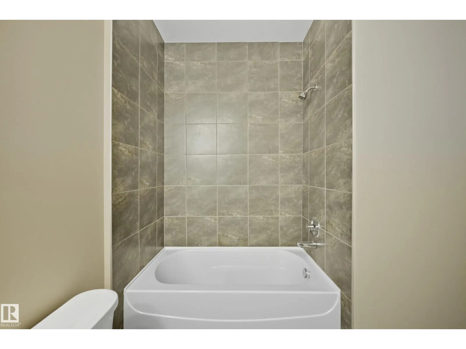#29 1901 126 ST SW