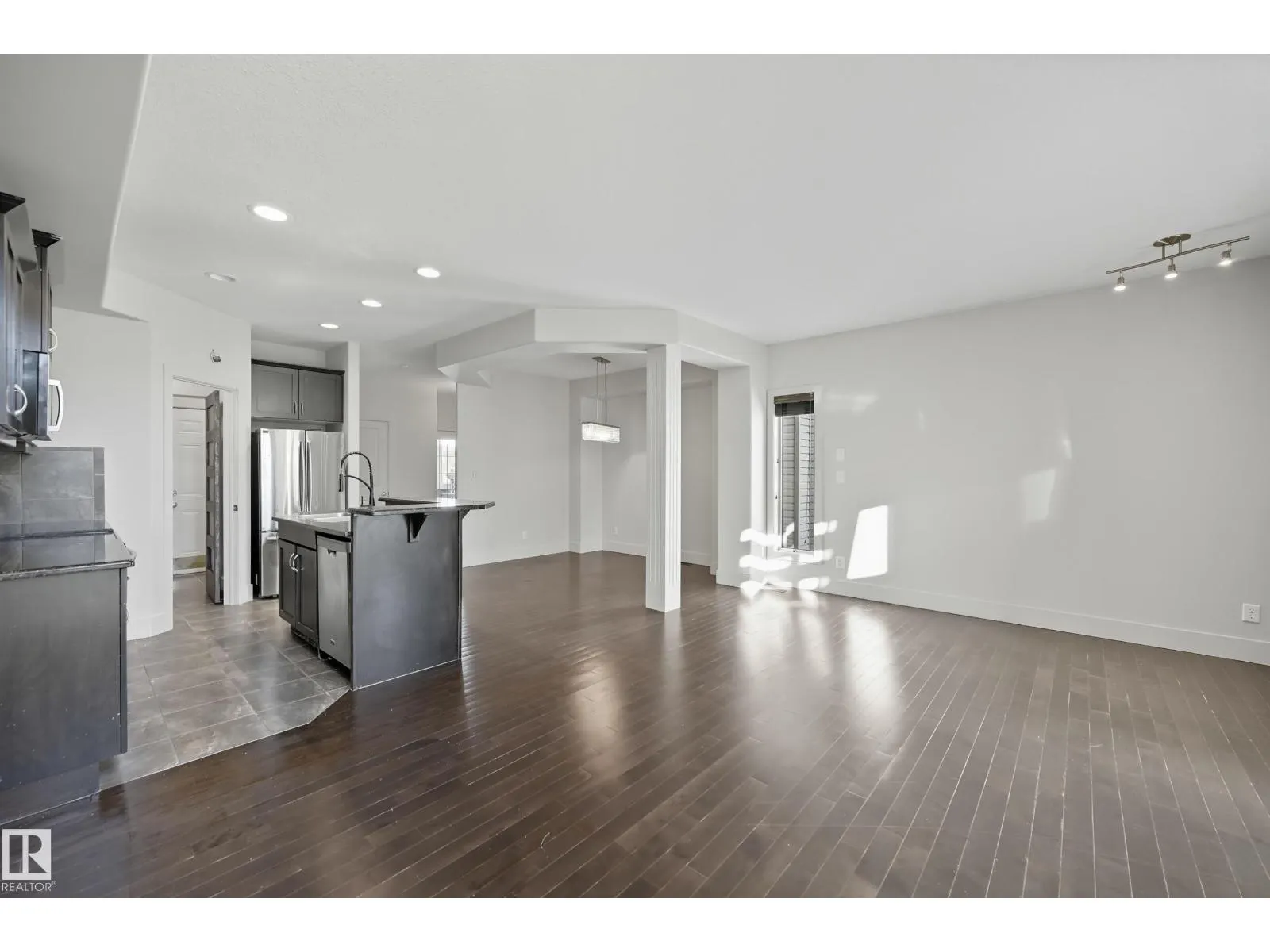 #29 1901 126 ST SW