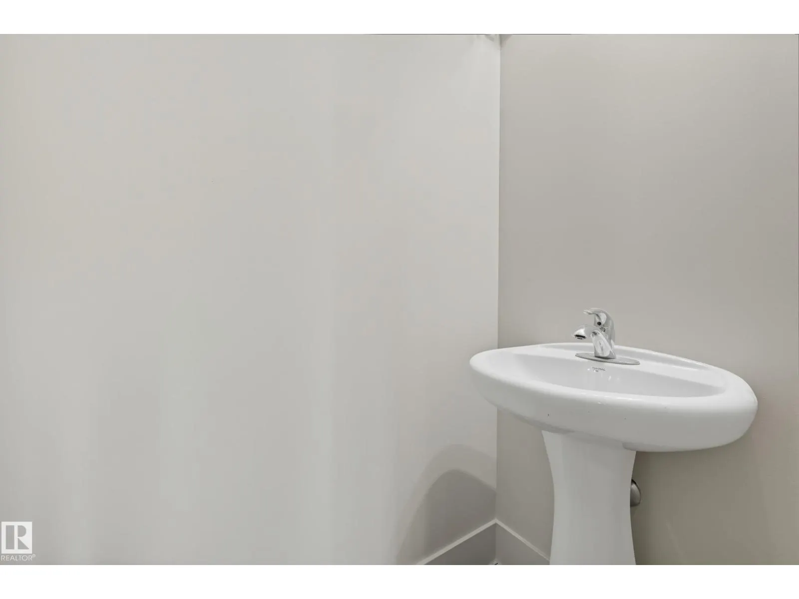 #29 1901 126 ST SW
