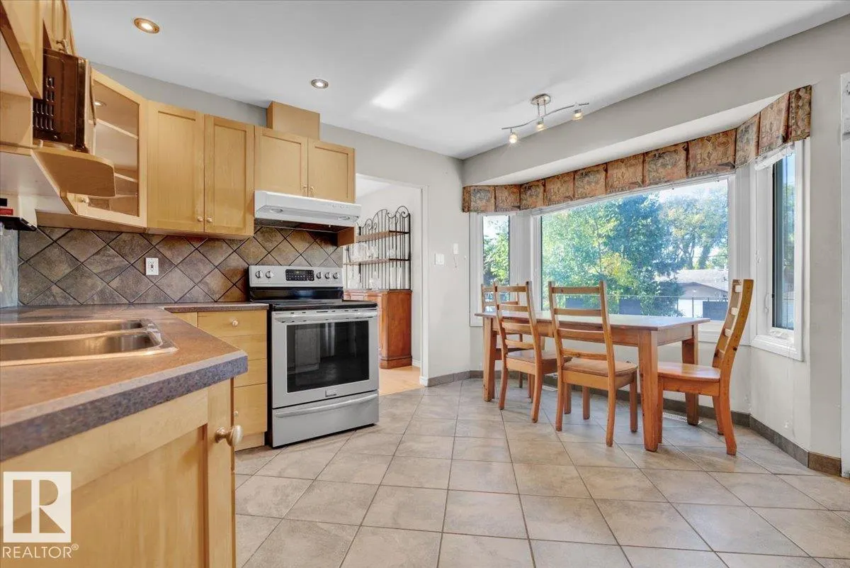 11914 40 ST NW