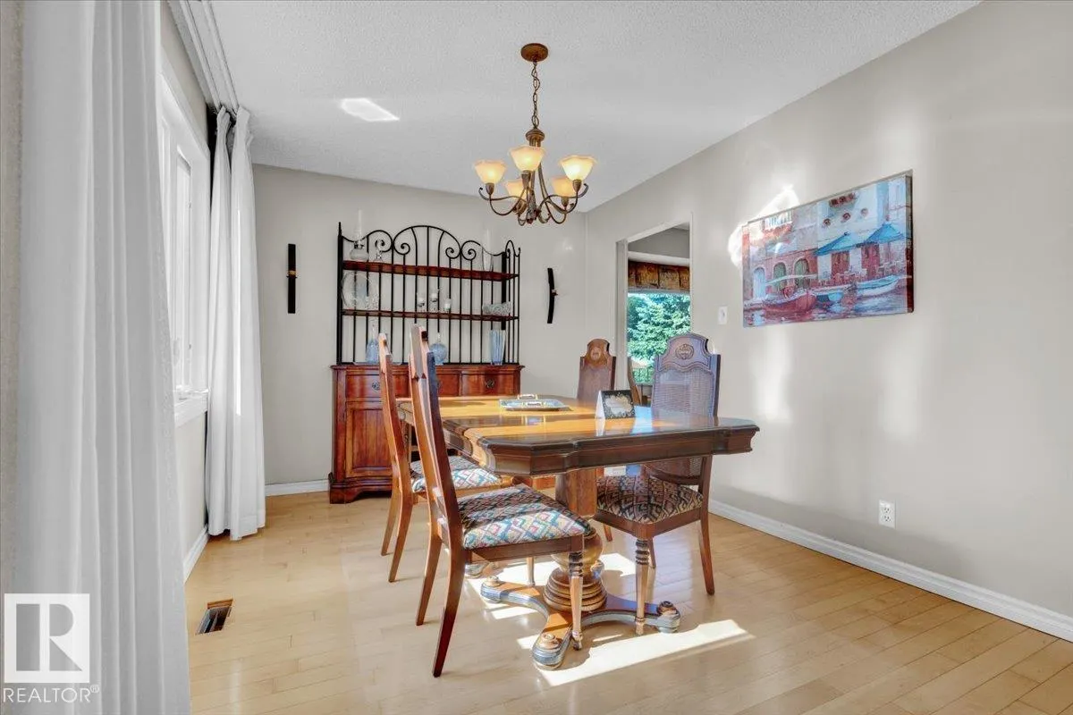 11914 40 ST NW