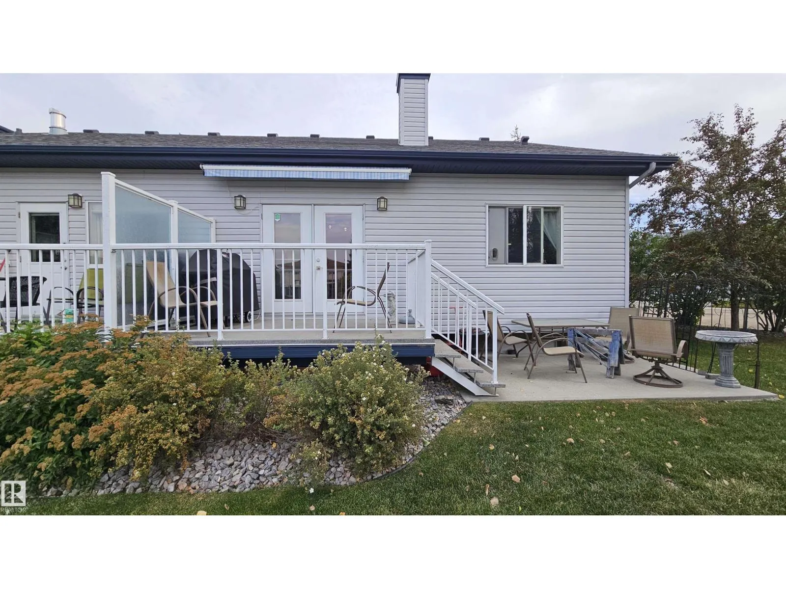 #36 3003 34 AV NW