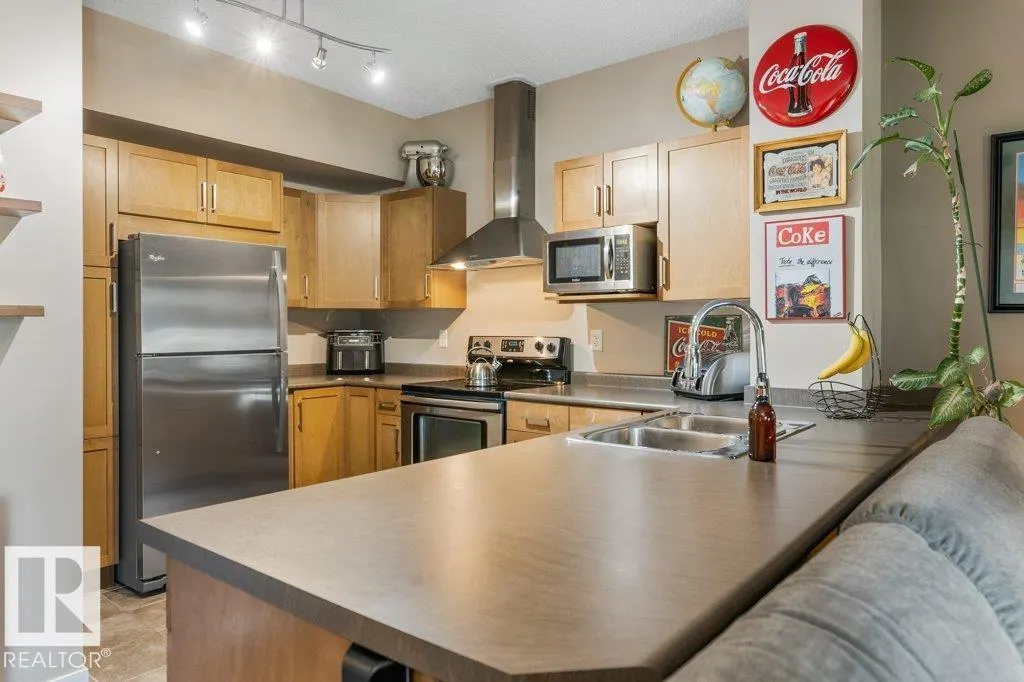 #210 35 STURGEON RD
