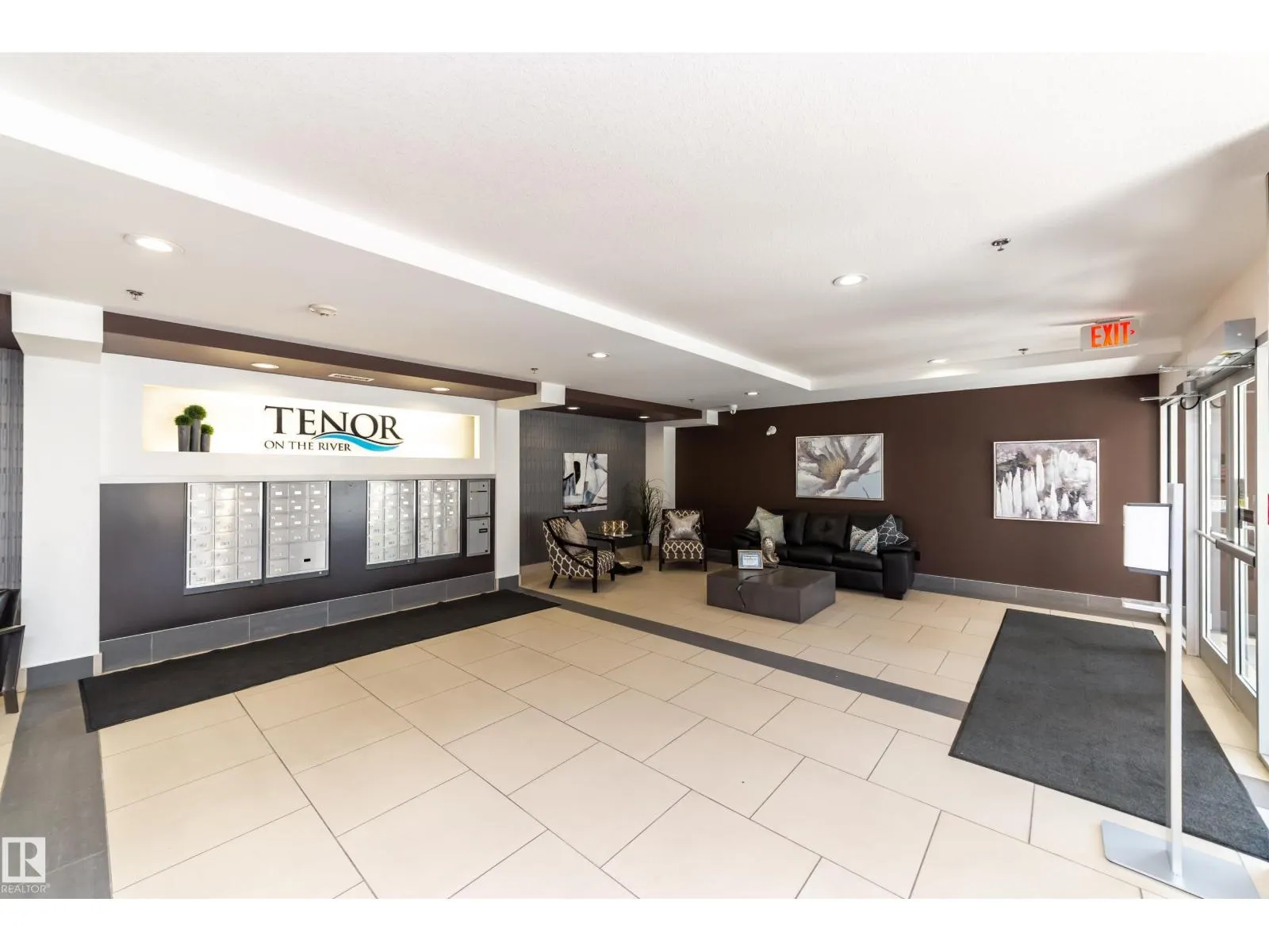 #210 35 STURGEON RD