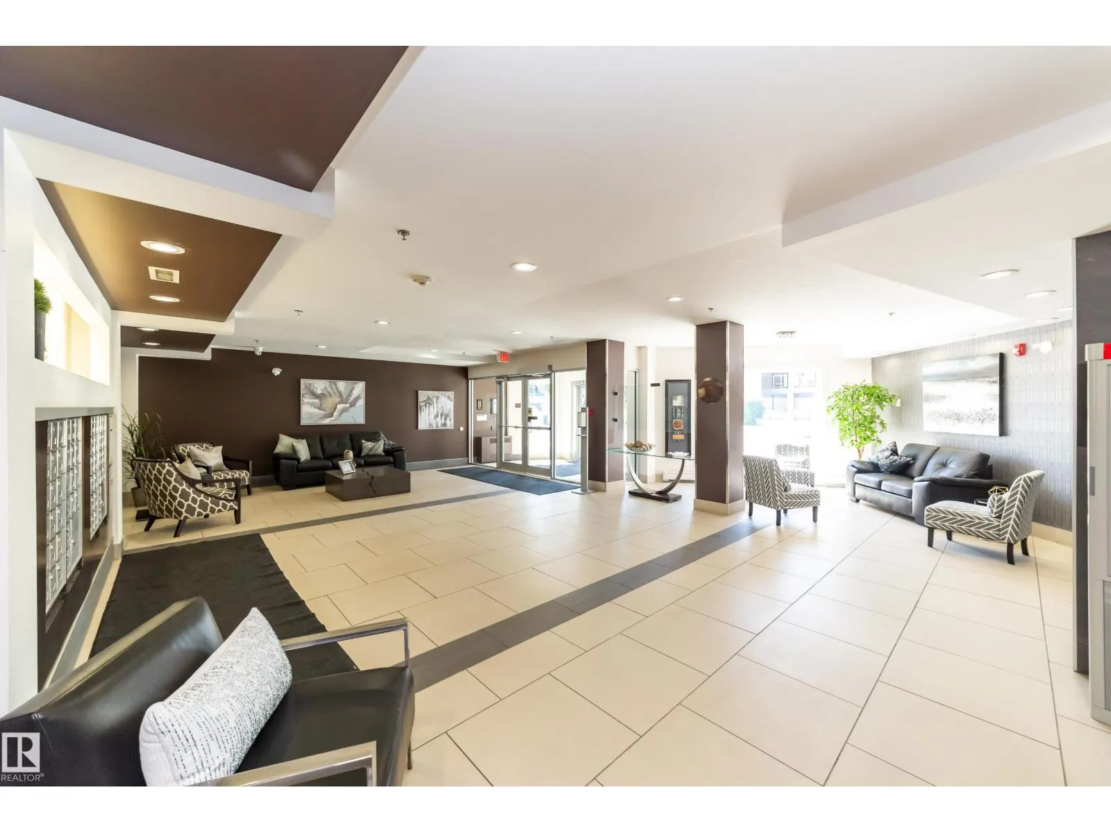 #210 35 STURGEON RD