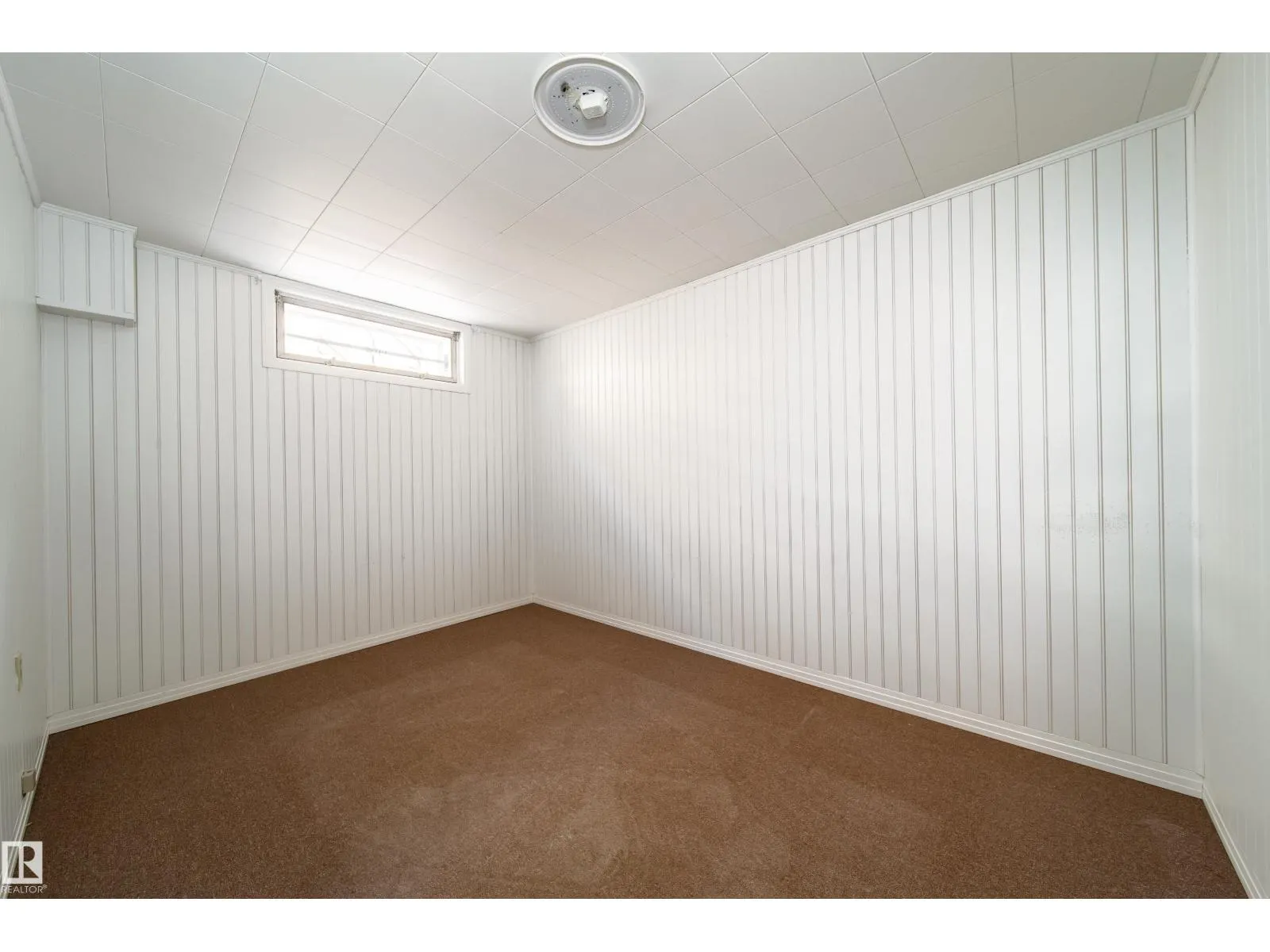 6507 98 AV NW