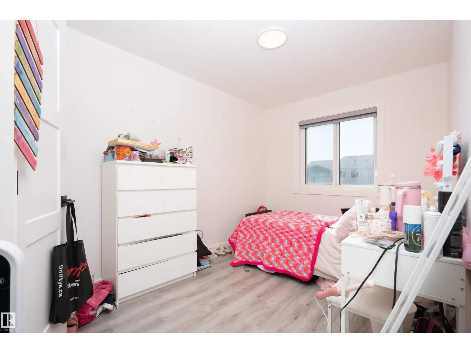 1235 PODERSKY WD SW