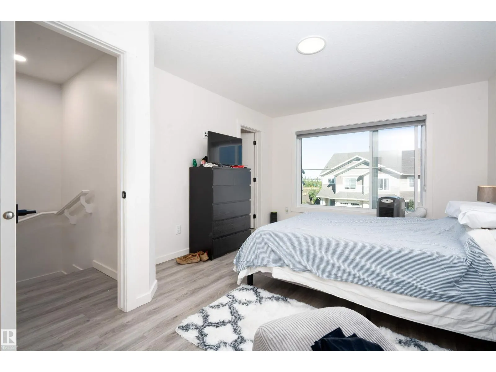 1235 PODERSKY WD SW