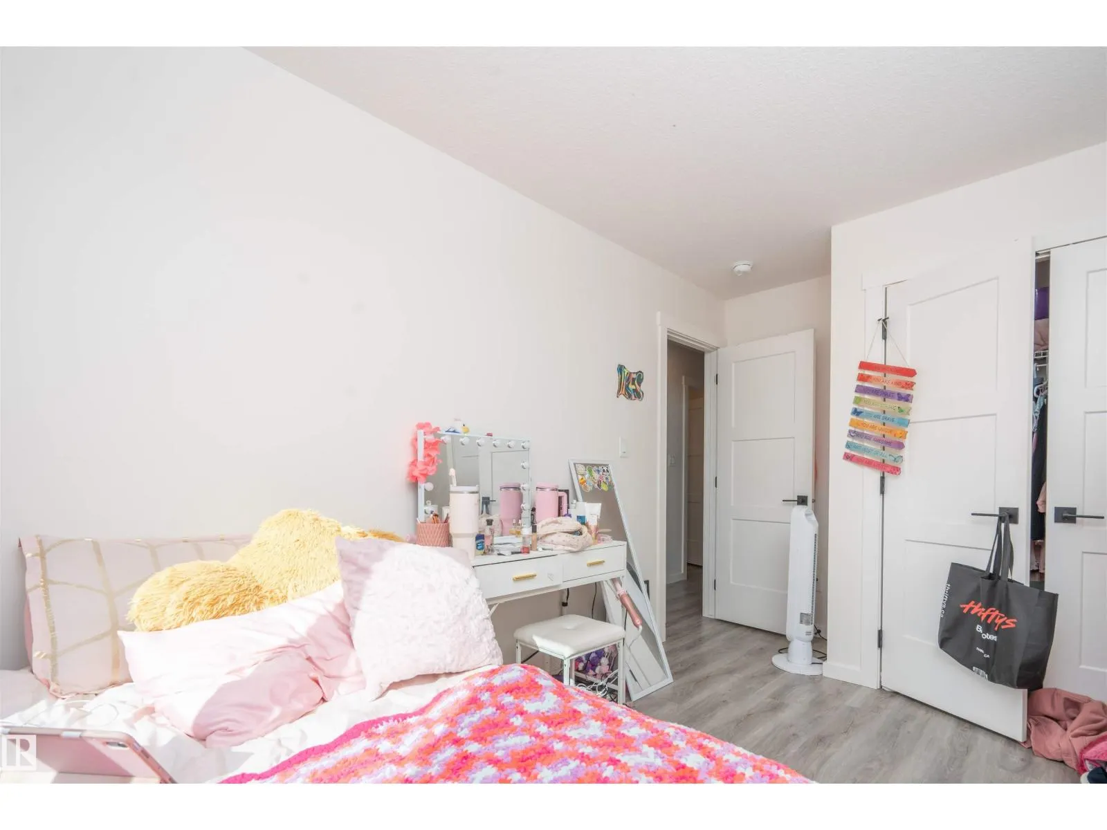 1235 PODERSKY WD SW