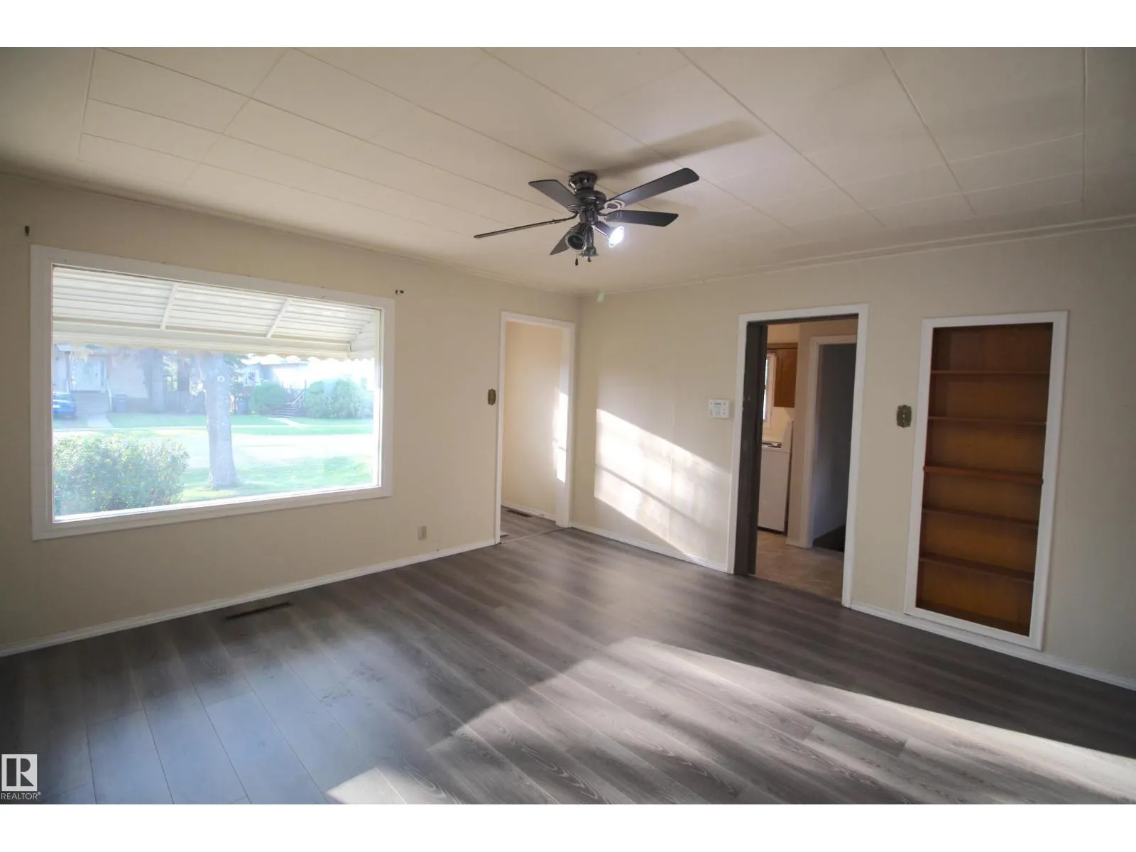5021 48 ST