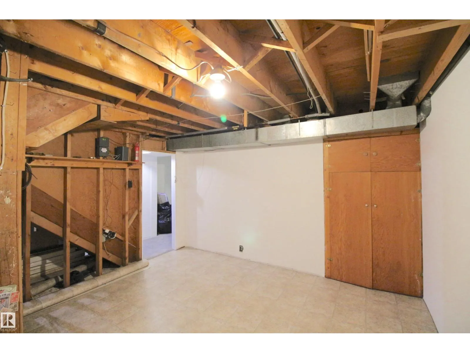 5021 48 ST
