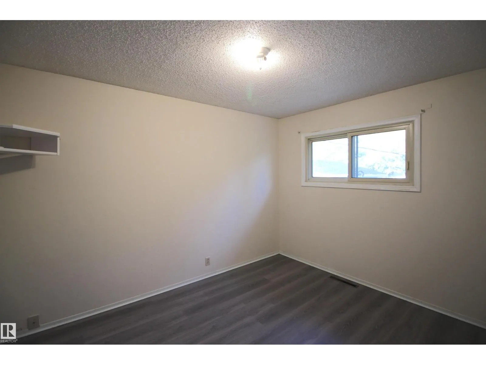 5021 48 ST