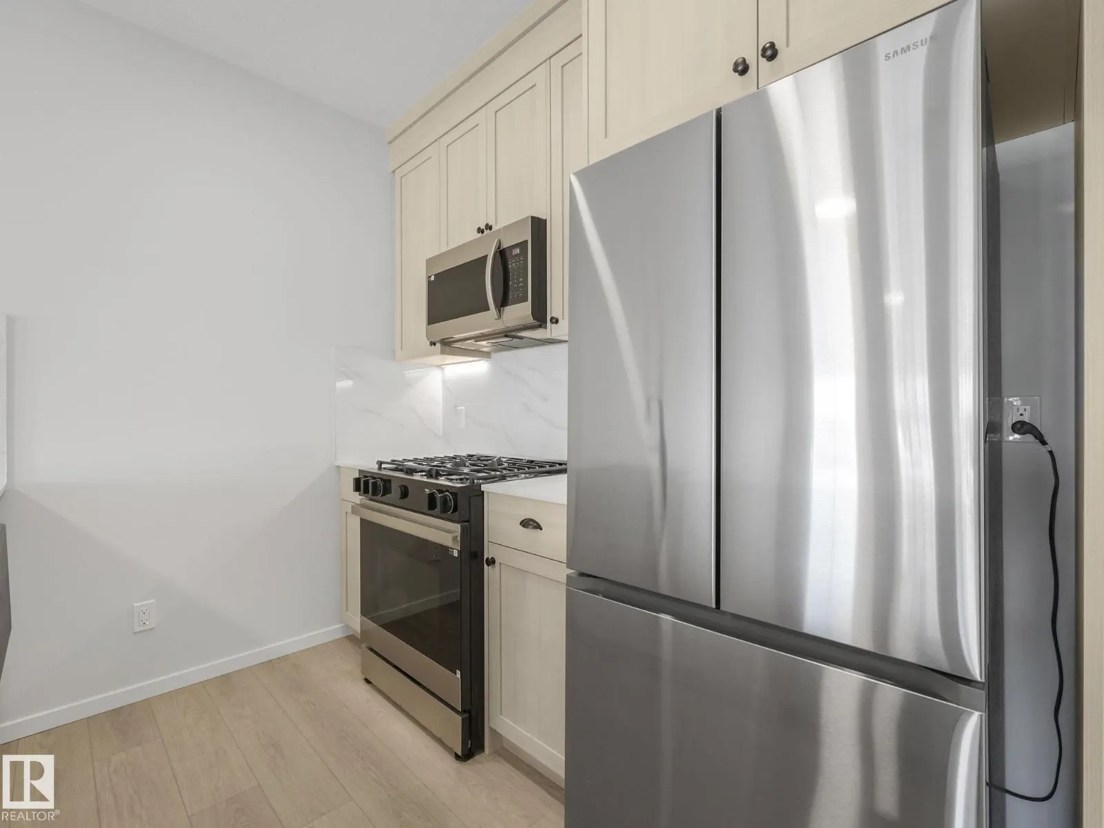 238 Orchards Blvd SW